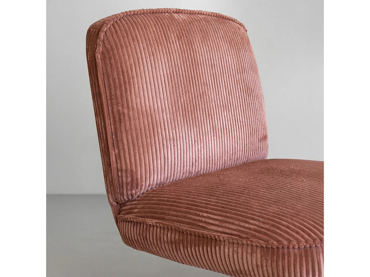 Now's Home - Fauteuil Pivotant Velour Cotele Terra Pied Metal Noir 62x74x75cm Funky