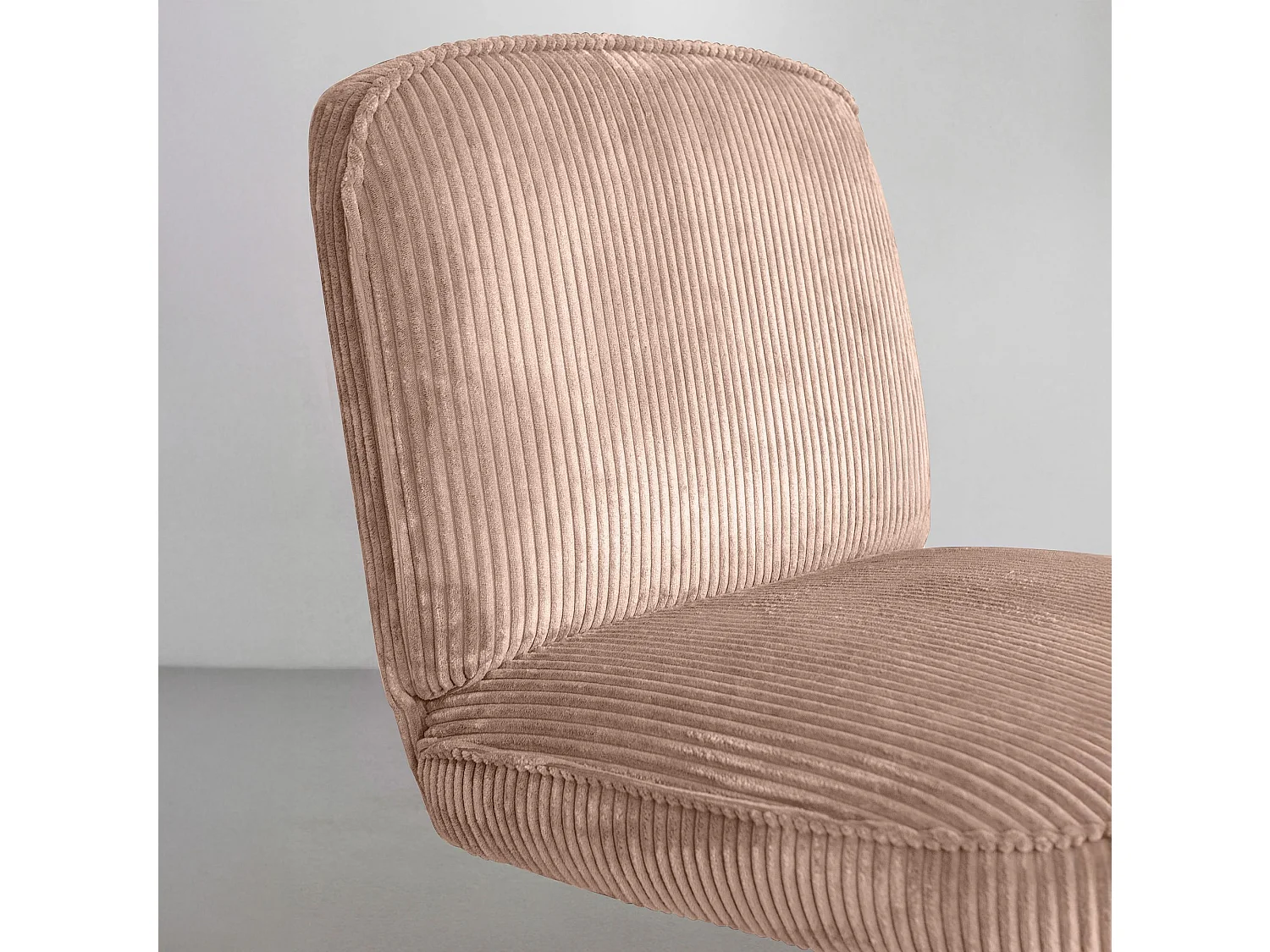 Now's Home - Fauteuil Pivotant Velour Cotele Rose Pied Metal Noir 62x74x75cm Funky