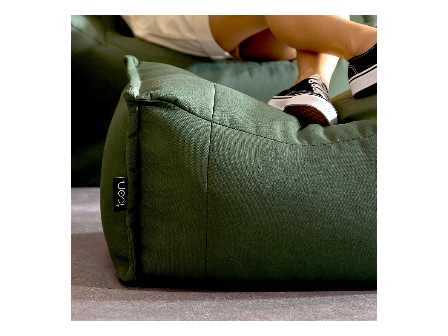 Pouf repose-pieds d'extérieur en oléfine toutes saisons vert kaki - NOVA