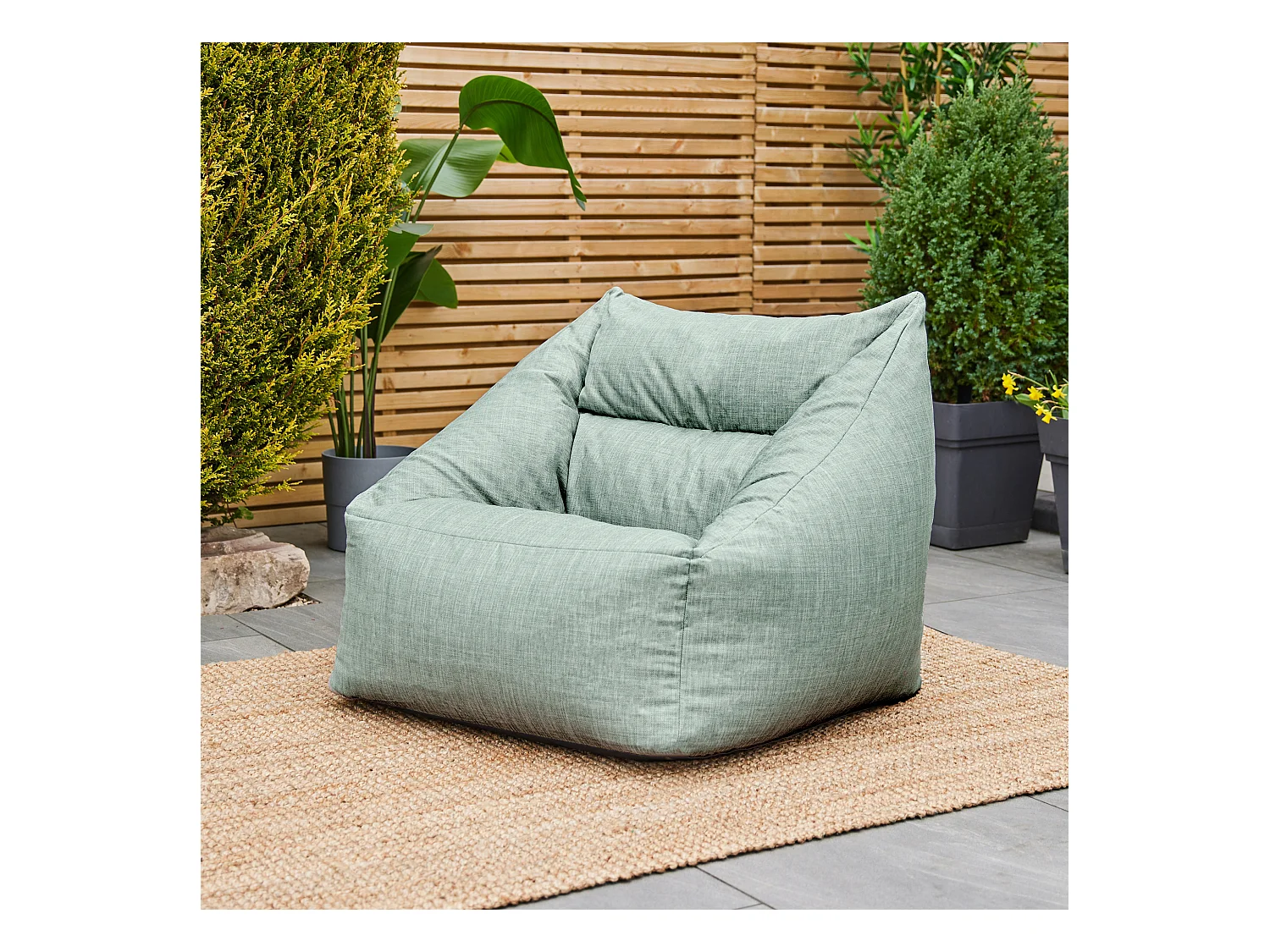 Pouf fauteuil d'intérieur et d'extérieur en tissu tissé vert sauge - NATALIA