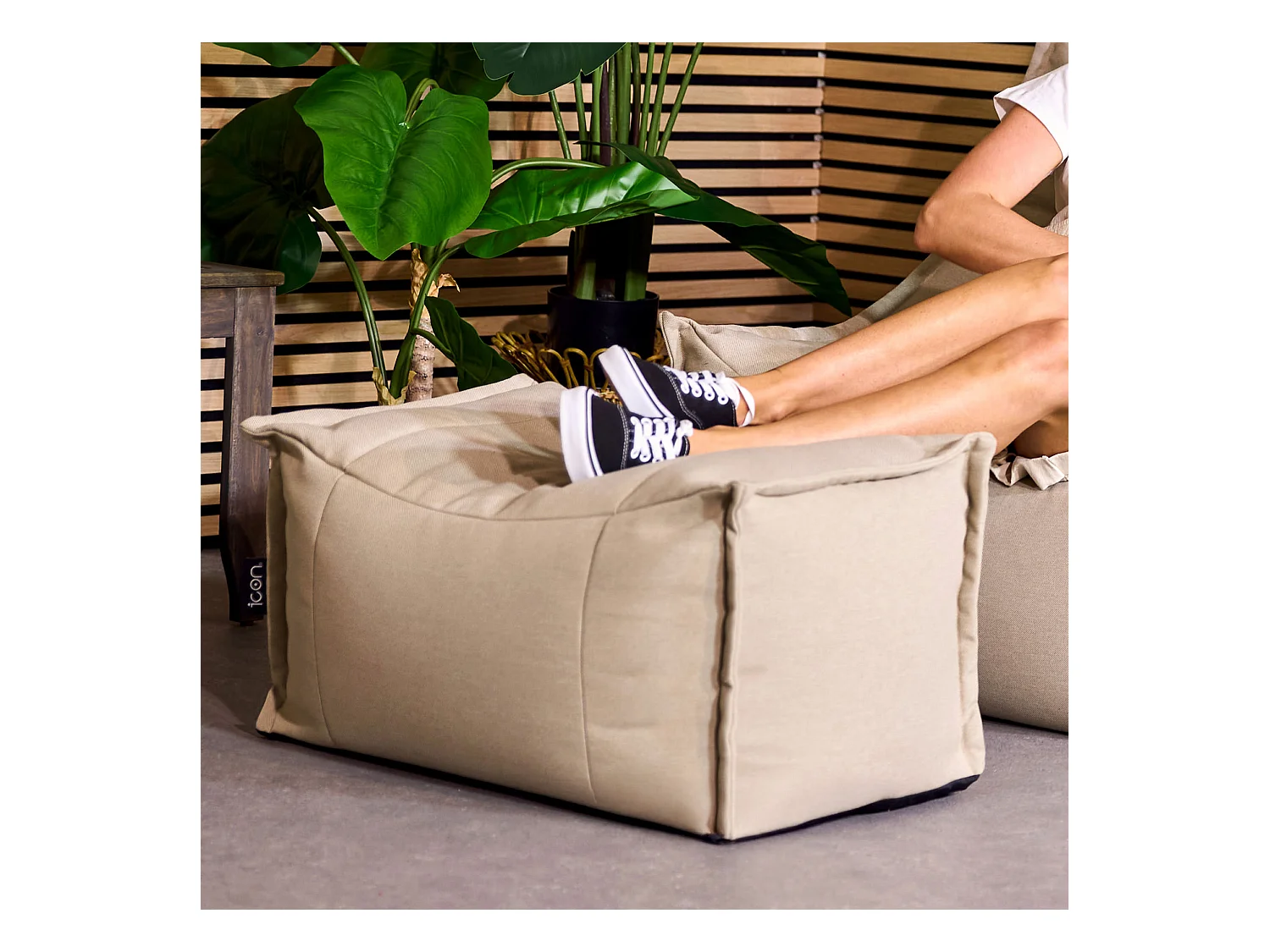 Pouf repose-pieds d'extérieur en oléfine toutes saisons beige - NOVA