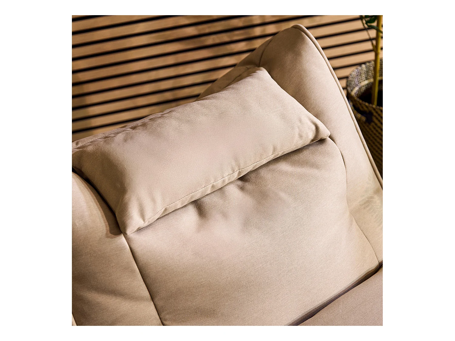 Pouf chauffeuse d'extérieur en oléfine toutes saisons beige - NOVA