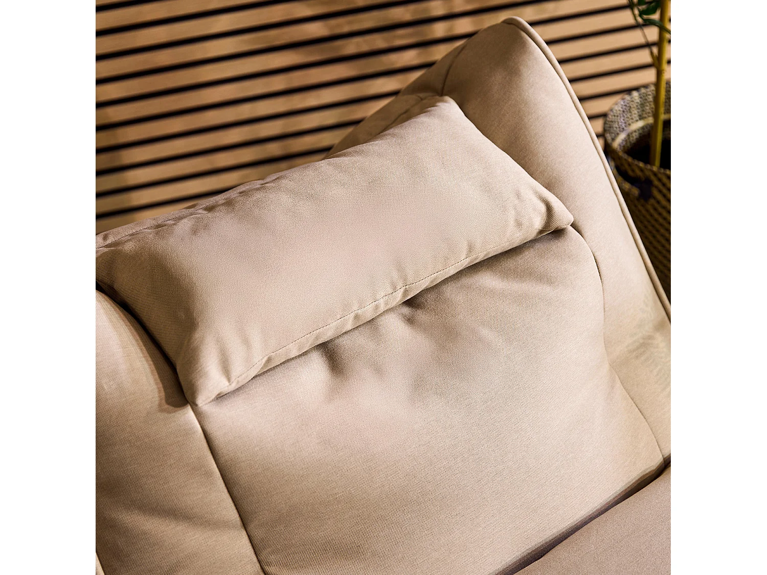 Pouf chauffeuse d'extérieur en oléfine toutes saisons beige - NOVA