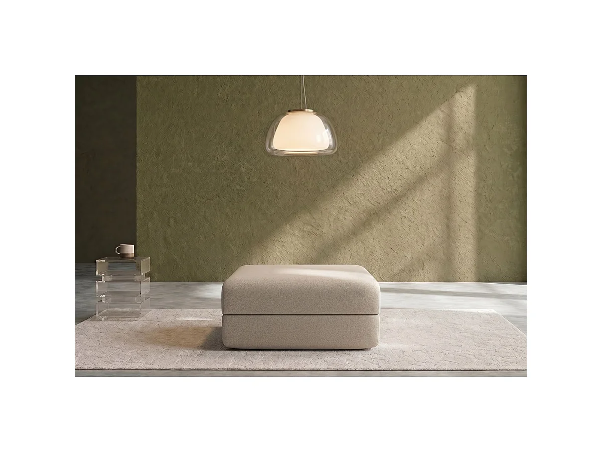 Puf de tela lisa color beige