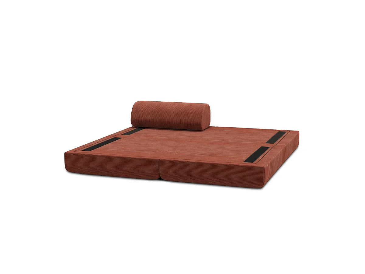 Chaise longue convertible en pana color terracota.