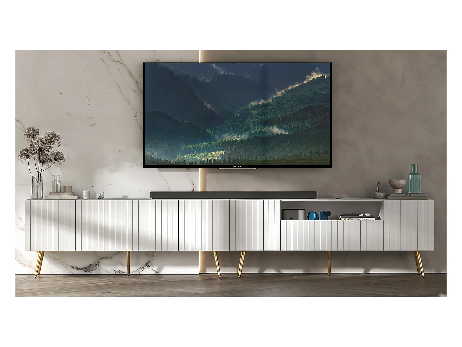 Meuble TV avec 7 portes et niche - Corps blanc mat, façades rainurées blanc mat - 300 cm, pieds dorés