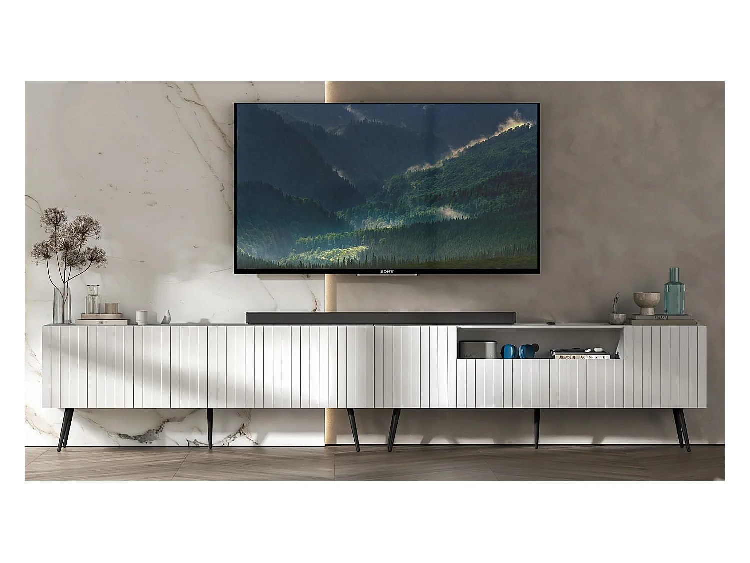 Meuble TV avec 7 portes et niche - Corps blanc mat, façades rainurées blanc mat - 300 cm, pieds noirs