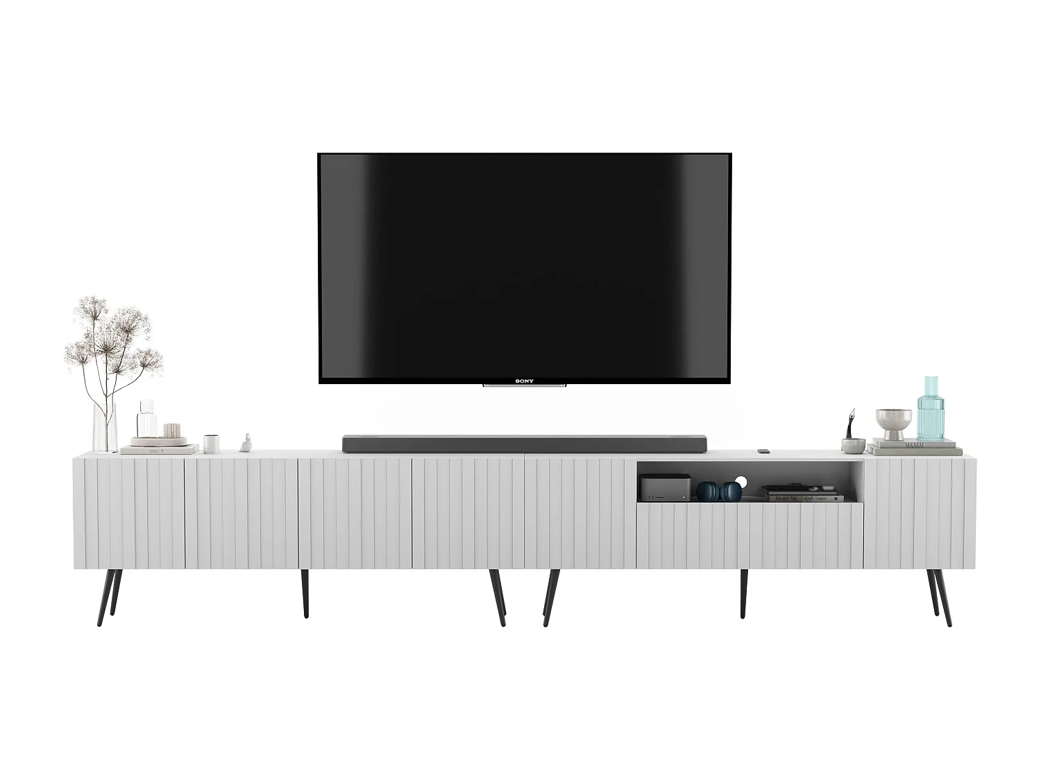 Meuble TV avec 7 portes et niche - Corps blanc mat, façades rainurées blanc mat - 300 cm, pieds noirs