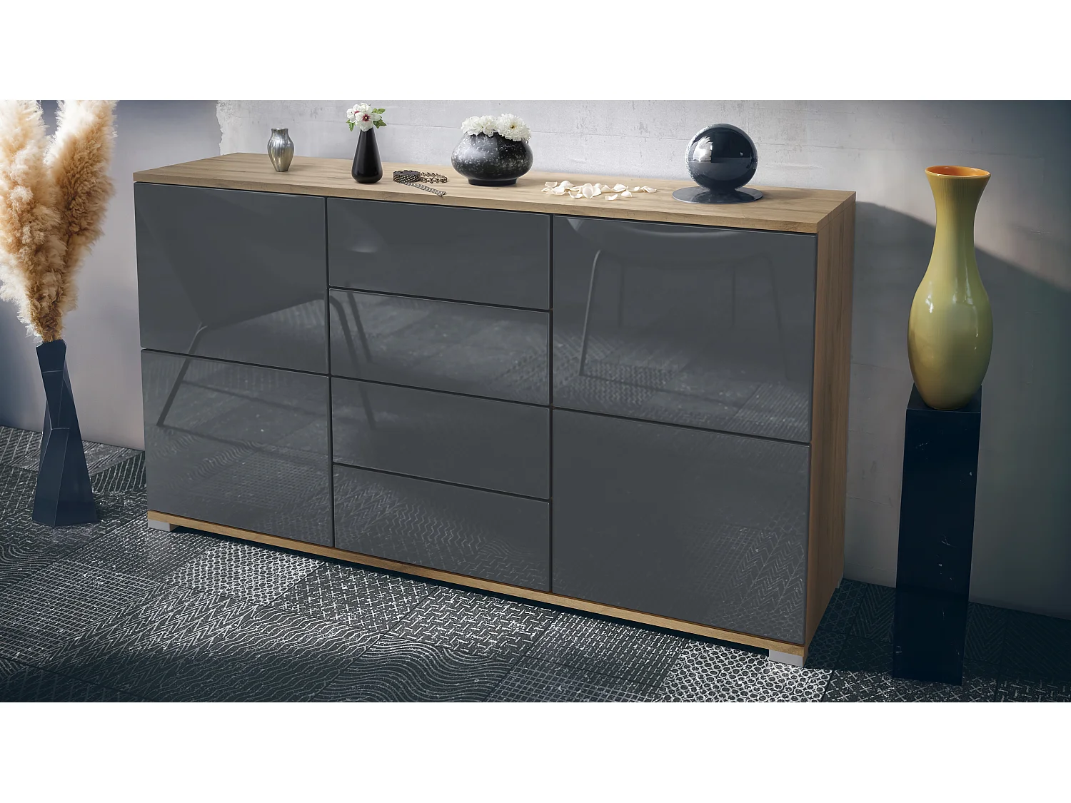 Buffet Rova V1 – Meuble avec 4 Portes et 4 Tiroirs, Chêne Evoke/gris haute brillance (138,5 x 75,5 x 35)