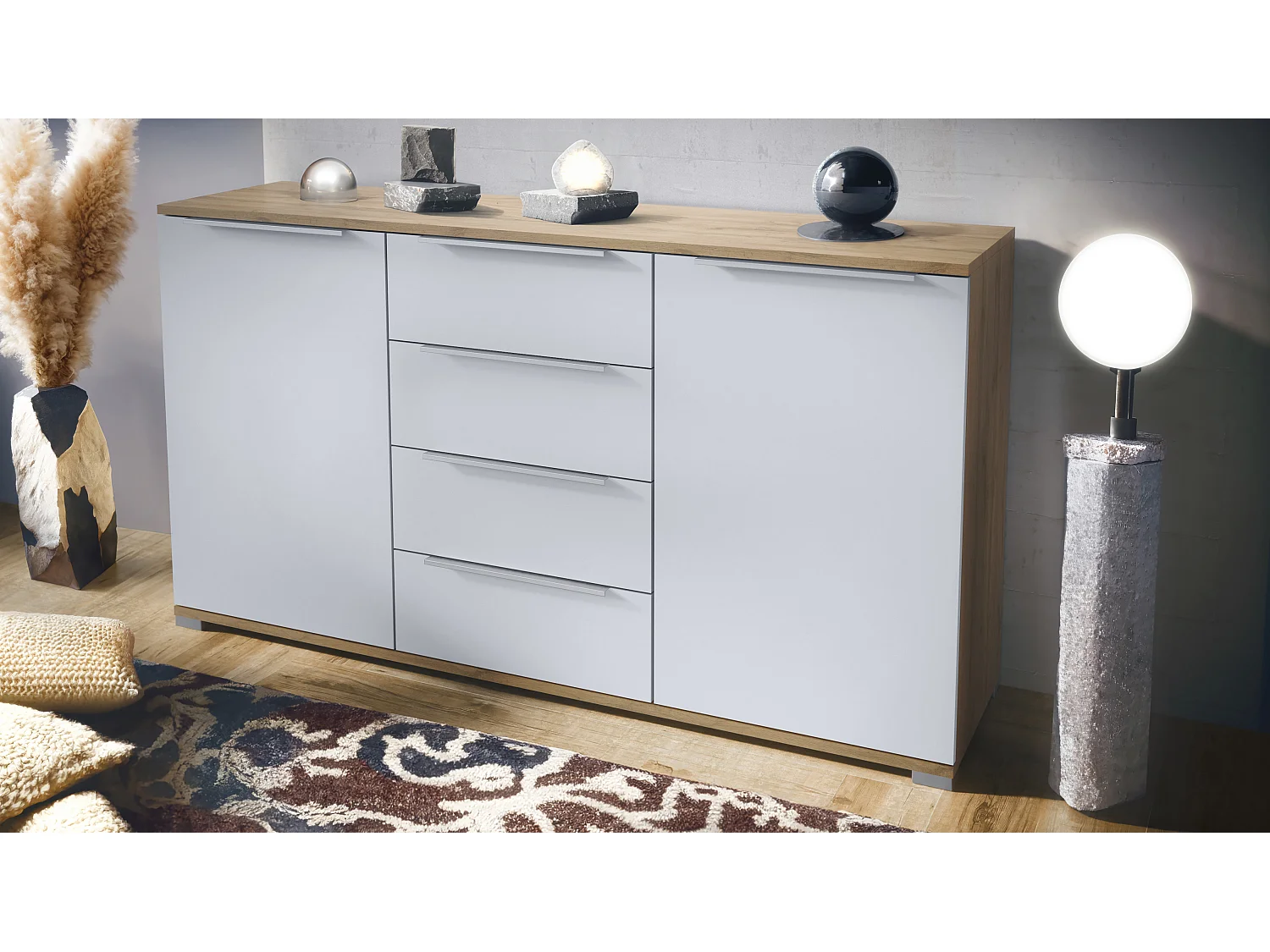 Buffet Linio V1, Enfilade avec 2 portes et 4 tiroirs, Chêne Evoke / blanc mat (138,5 x 75,5 x 35 cm)