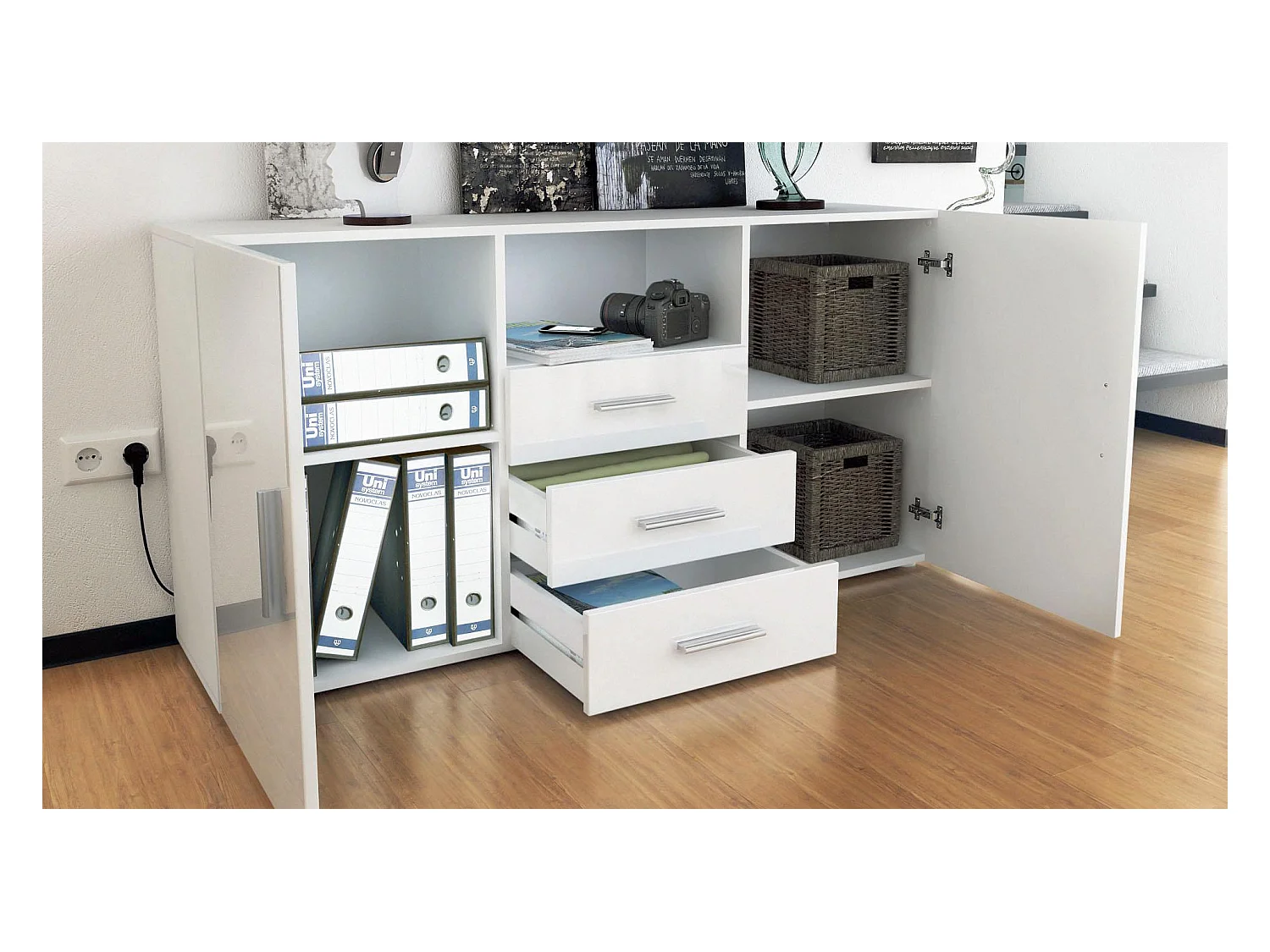 Buffet Skadu, Commode avec 2 portes, 3 tiroirs et 1 compartiment ouvert, blanc mat/crème haute brillance (138,5 x 71,5 x 35 cm)