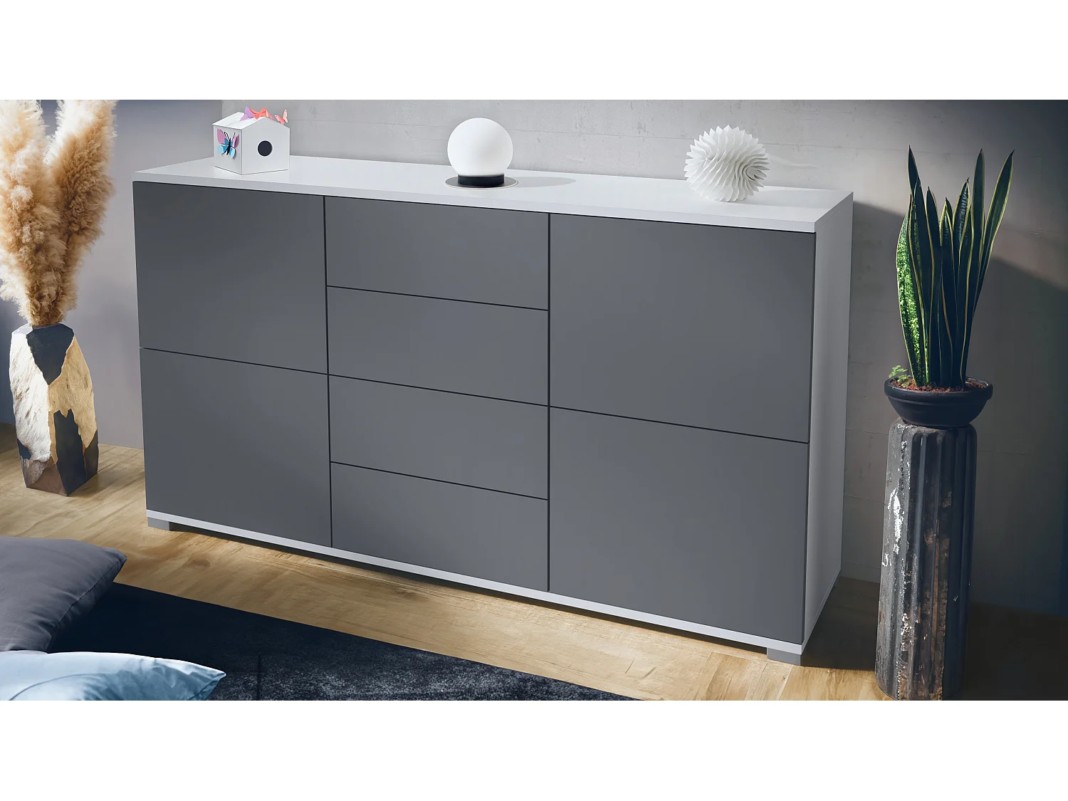 Buffet Rova V1 – Meuble avec 4 Portes et 4 Tiroirs, blanc mat/anthracite mat (138,5 x 75,5 x 35)