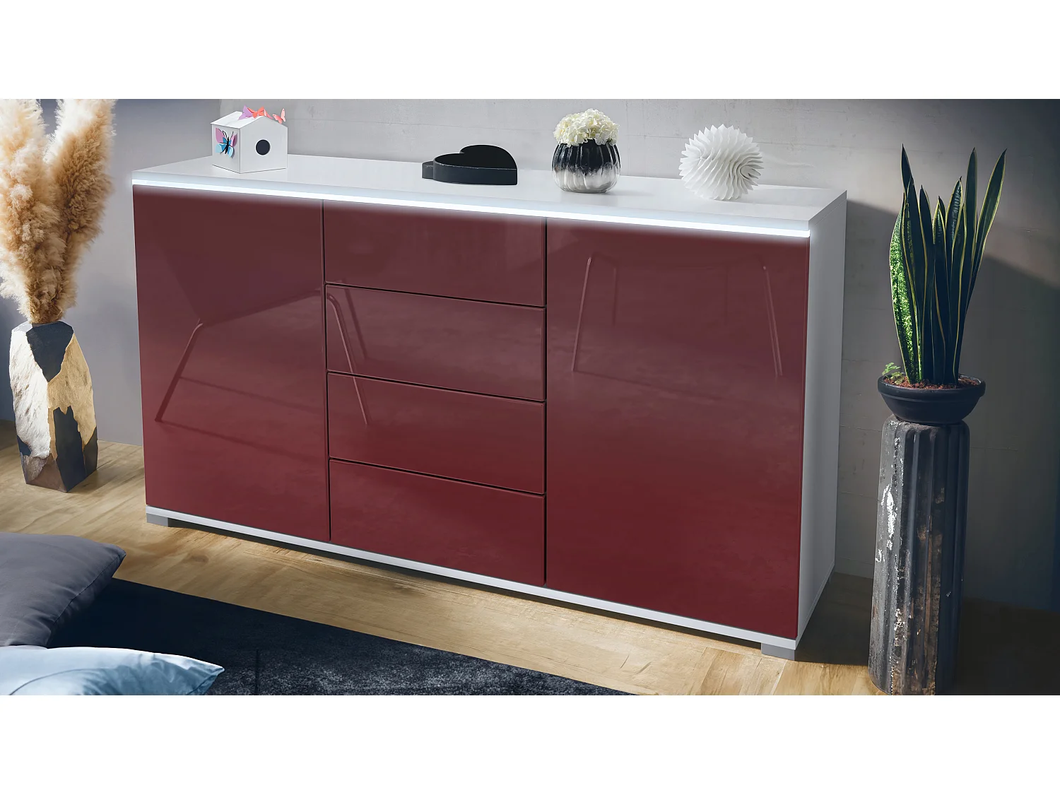 Buffet Faro V1 – Meuble avec 2 Portes & 4 Tiroirs, Armoire avec Bande LED Lumineuse, blanc mat / bordeaux haute brillance (138,5 x 75,5 x 35)