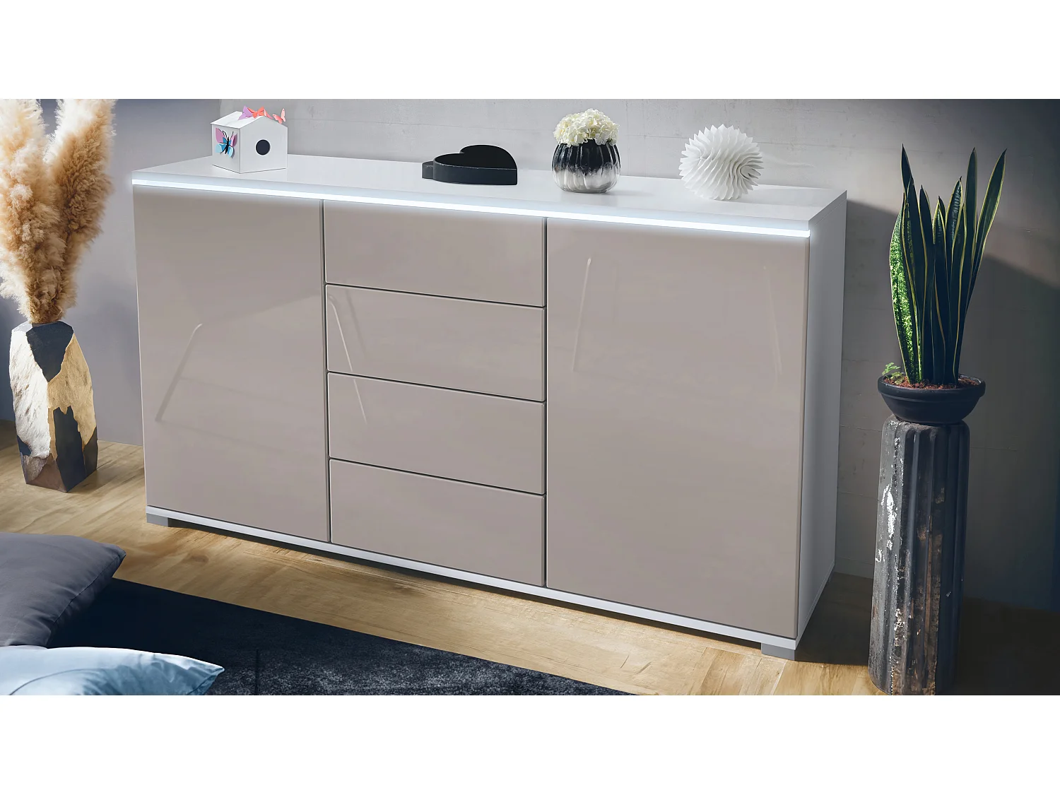 Buffet Faro V1 – Meuble avec 2 Portes & 4 Tiroirs, Armoire avec Bande LED Lumineuse, blanc mat / gris sable haute brillance (138,5 x 75,5 x 35)