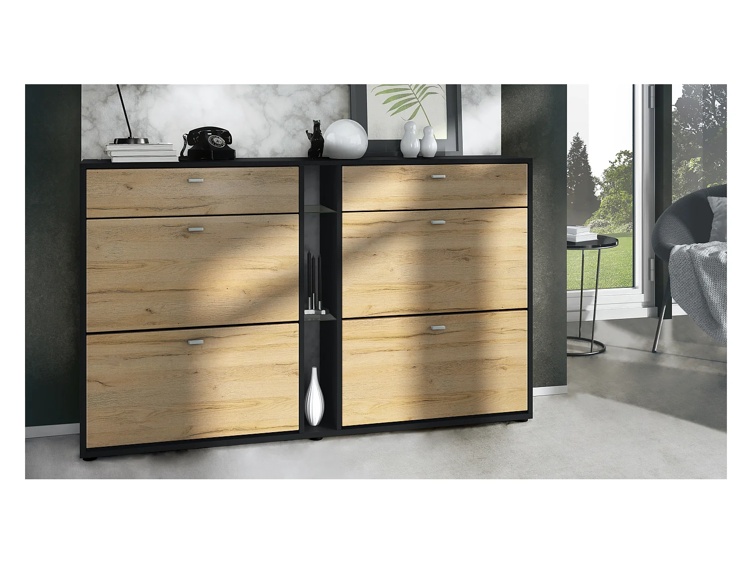Meuble à chaussures à bascule Today 155,5 x 95 x 28 cm, corps en Noir mat, façades en chêne nature