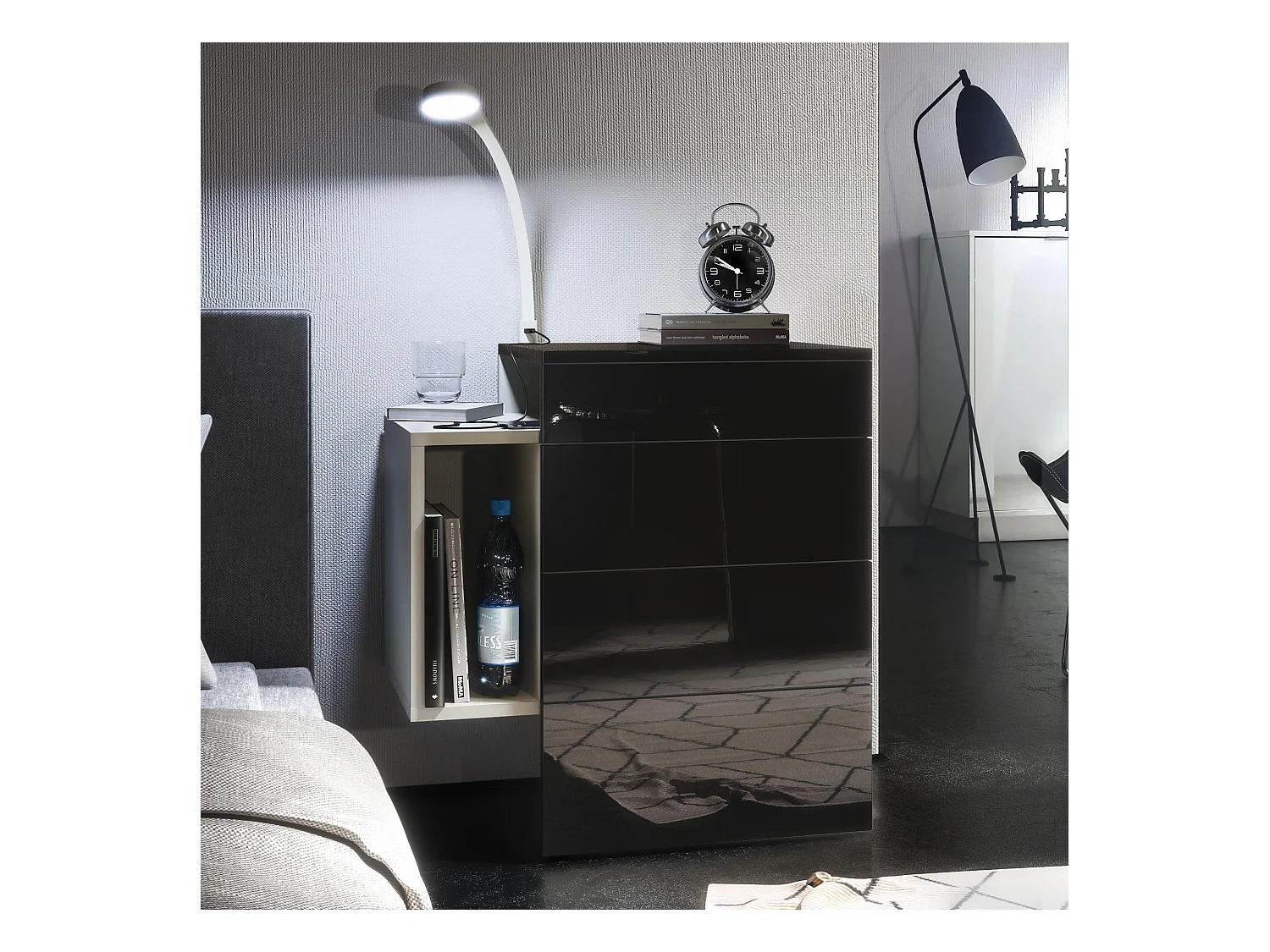 Table de chevet Queens, Table de nuit avec 2 tiroirs et 1 compartiment latéral à fixer au mur, Blanc mat/Noir brillant, incl. lampe LED (60x63x36 cm)