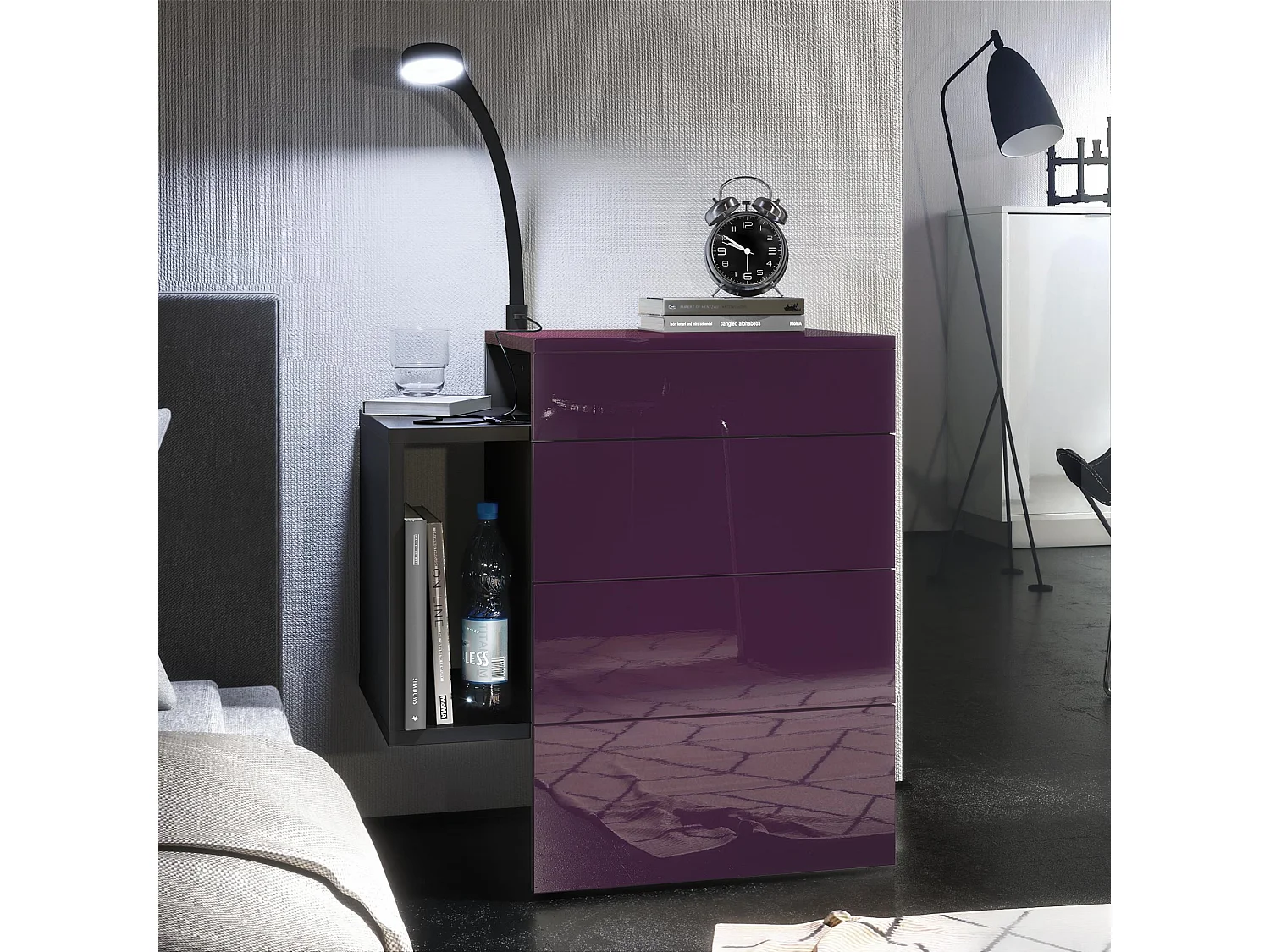 Table de chevet Queens, Table de nuit avec 2 tiroirs et 1 compartiment latéral à fixer au mur, Noir mat/Mûre brillant, incl. lampe LED Flexi (60x63x36 cm)