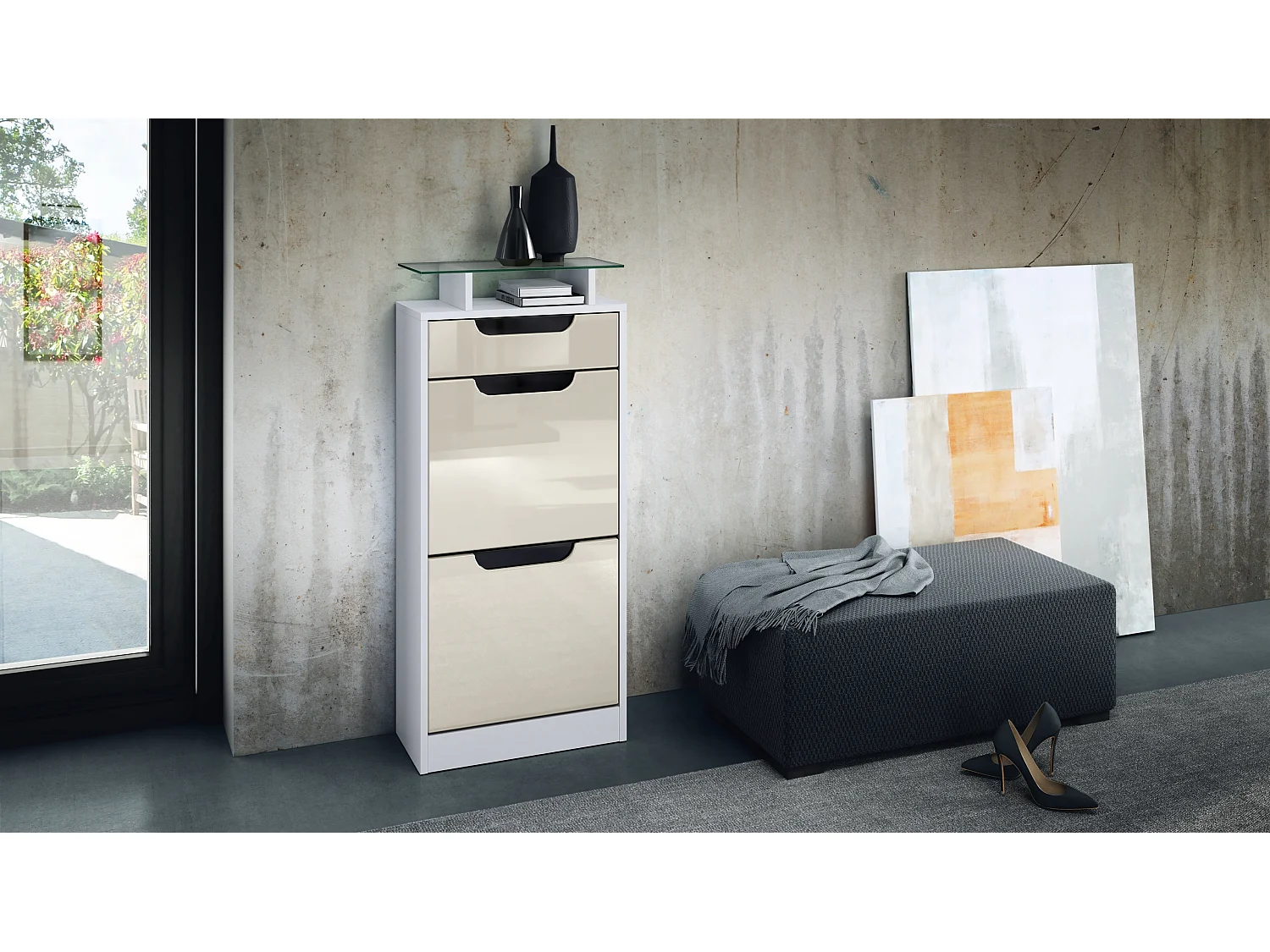 Scarpiera Fiesta V2, Struttura in bianco opaco / Frontale in beige lucido con profili in nero lucido