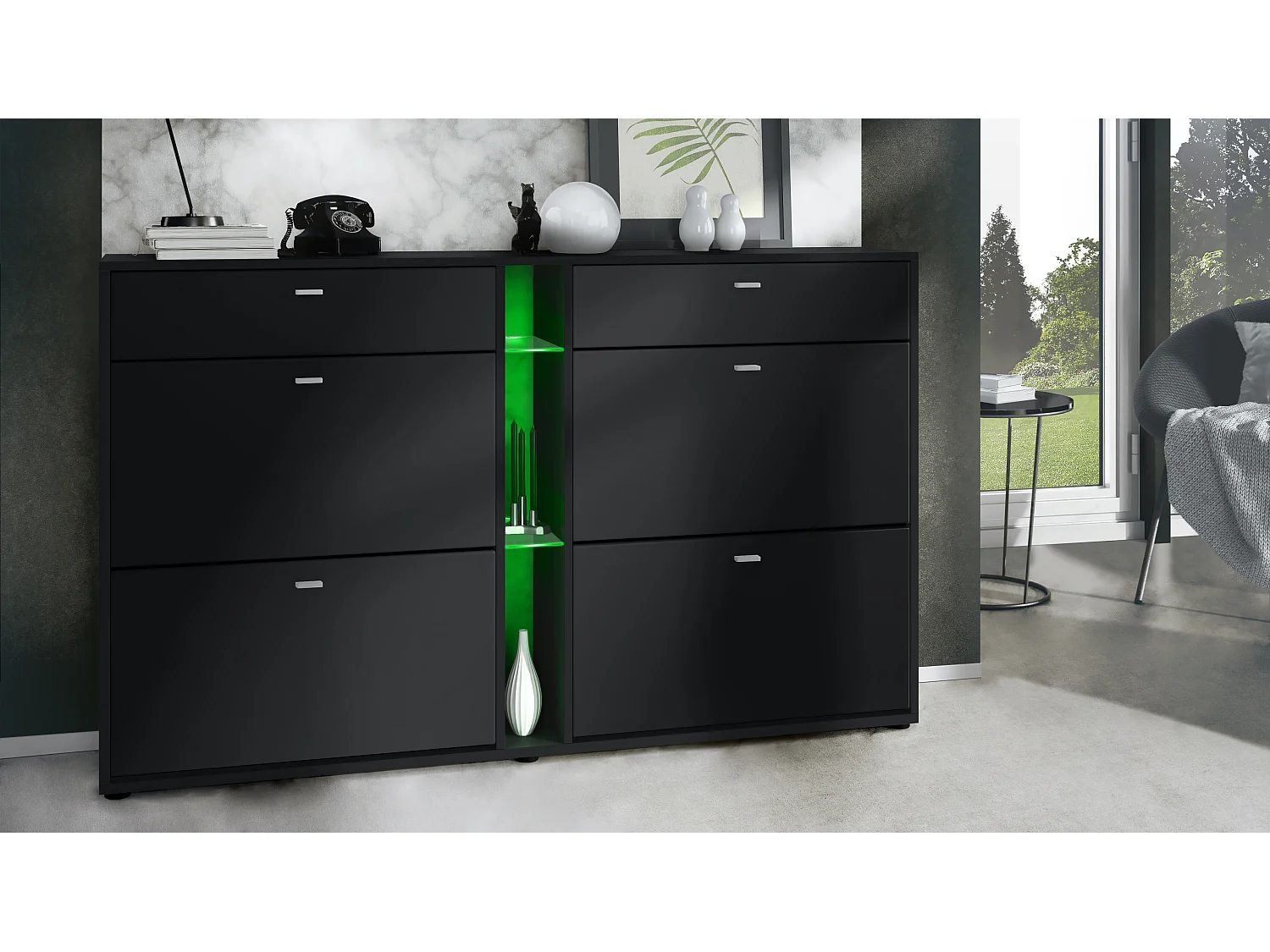 Scarpiera Today con 4 ante e 2 cassetti 155,5 x 95 x 28 cm, con illuminazione a LED RGB, struttura in nero opaco, frontali in nero opaco