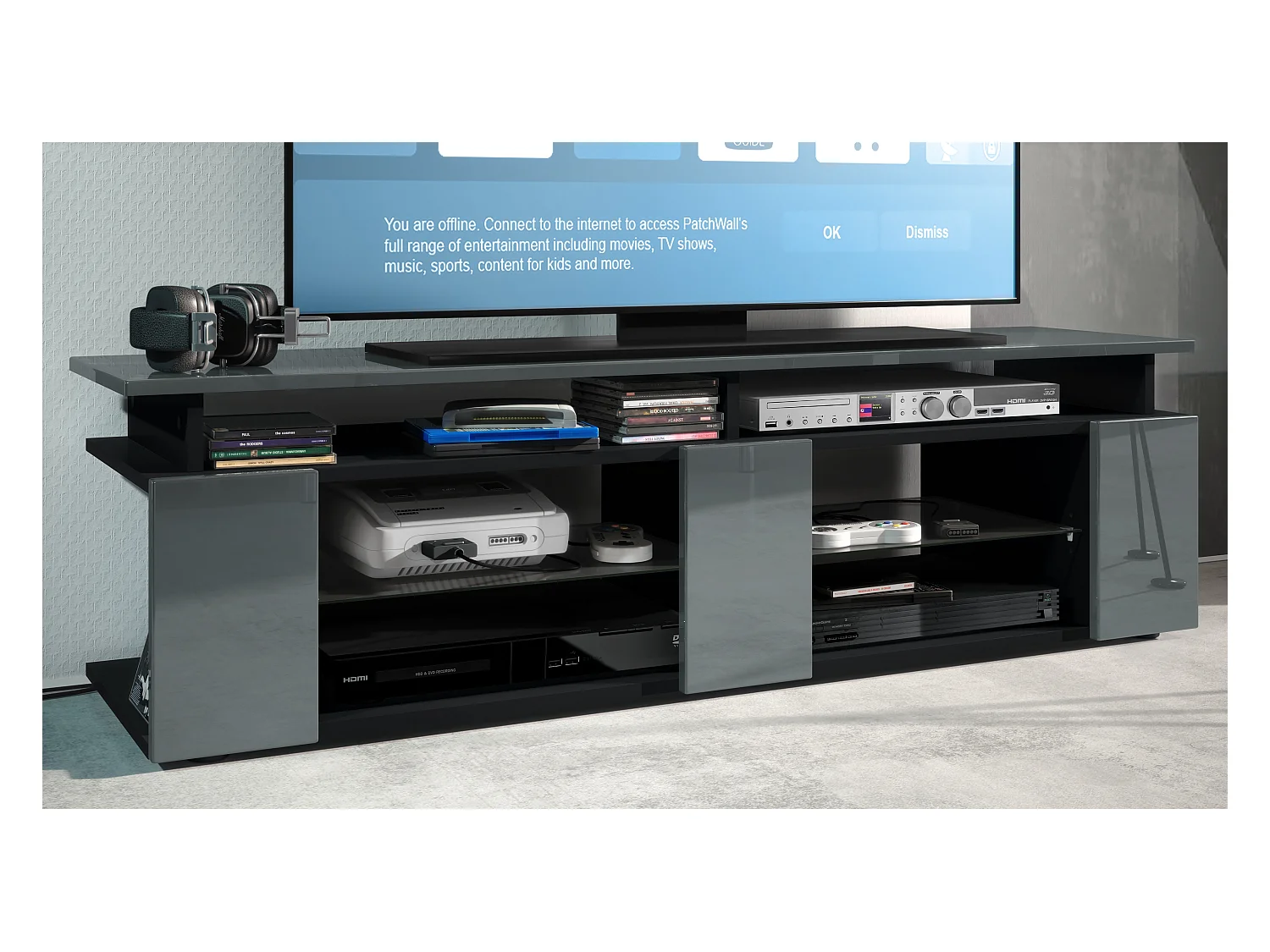 TV Board Movie V2 Game On Lowboard 138,5 x 39 x 39 cm , caisson en noir mat, façades en gris haute brillance