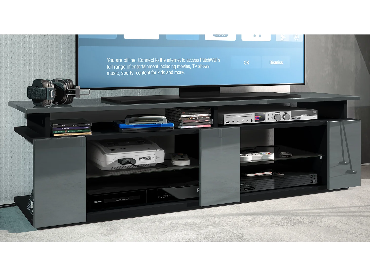 TV Board Movie V2 Game On Lowboard 138,5 x 39 x 39 cm , caisson en noir mat, façades en gris haute brillance