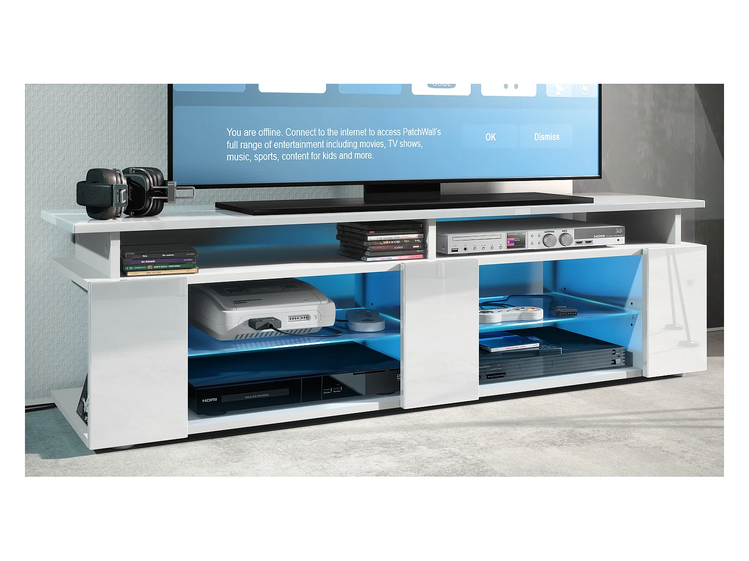 TV Board Movie V2 Game On Lowboard 138,5 x 39 x 39 cm , caisson en blanc mat, façades en blanc haute brillance