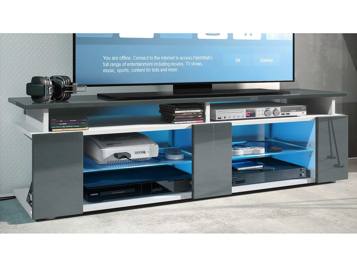 TV Board Movie V2 Game On Lowboard 138,5 x 39 x 39 cm , caisson en blanc mat, façades en gris haute brillance