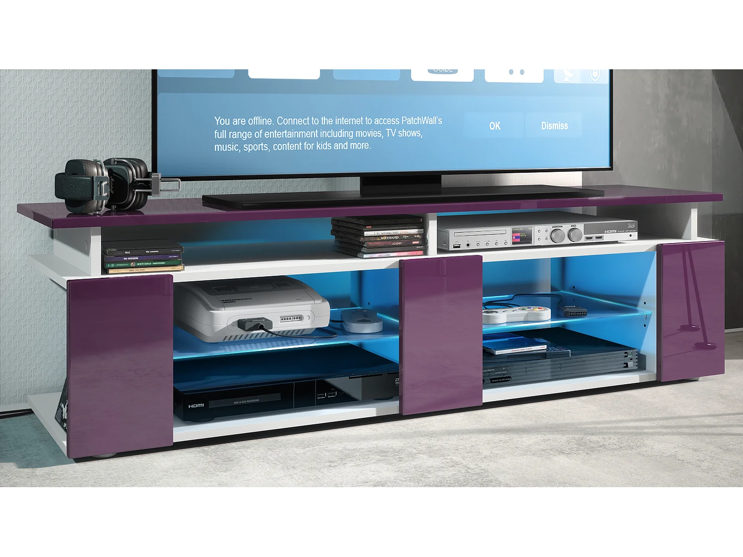 TV Board Movie V2 Game On Lowboard 138,5 x 39 x 39 cm , caisson en blanc mat, façades en mûre haute brillance