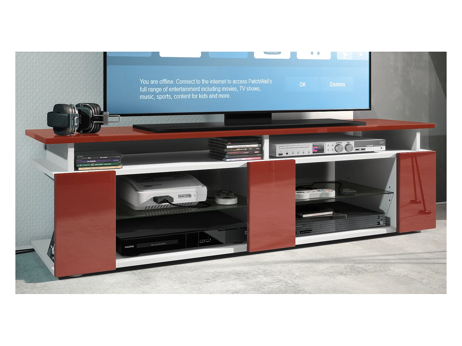 TV Board Movie V2 Game On Lowboard 138,5 x 39 x 39 cm , caisson en blanc mat, façades en bordeaux haute brillance