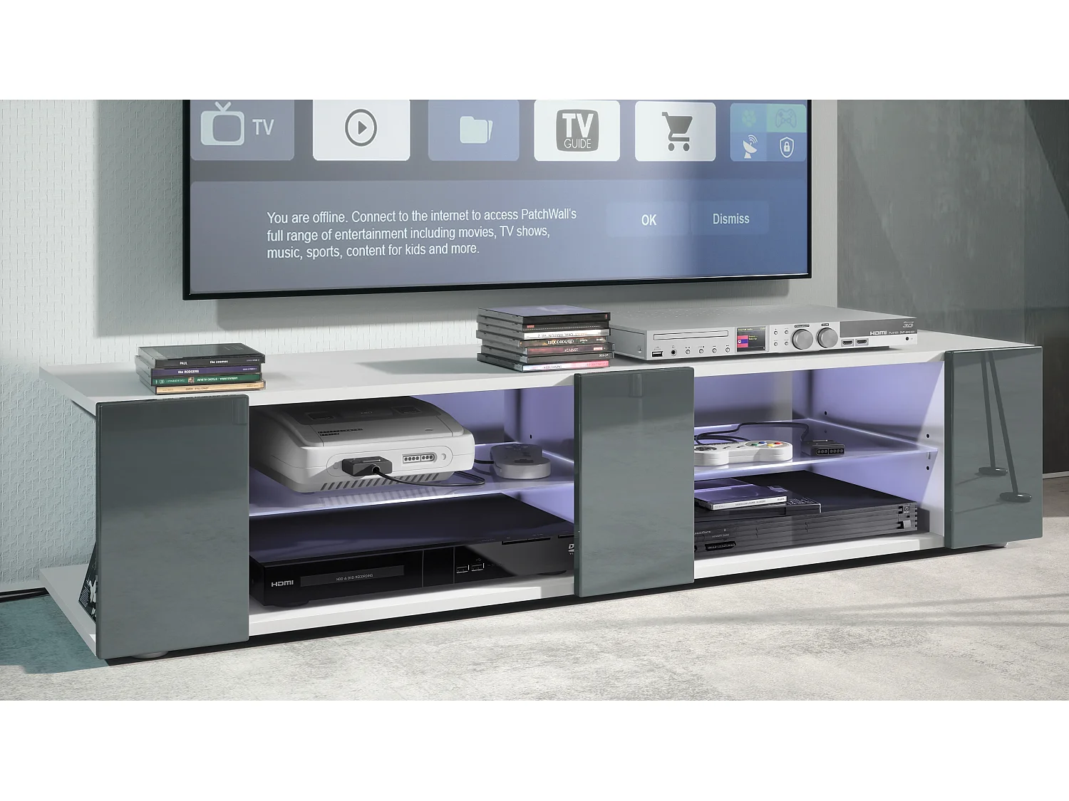 Buffet bas Movie V2, Meuble TV avec 6 compartiments ouverts et placages décoratifs, Blanc mat/Gris brillant, éclairage LED blanc inclus (134 x 29 x 39 cm)