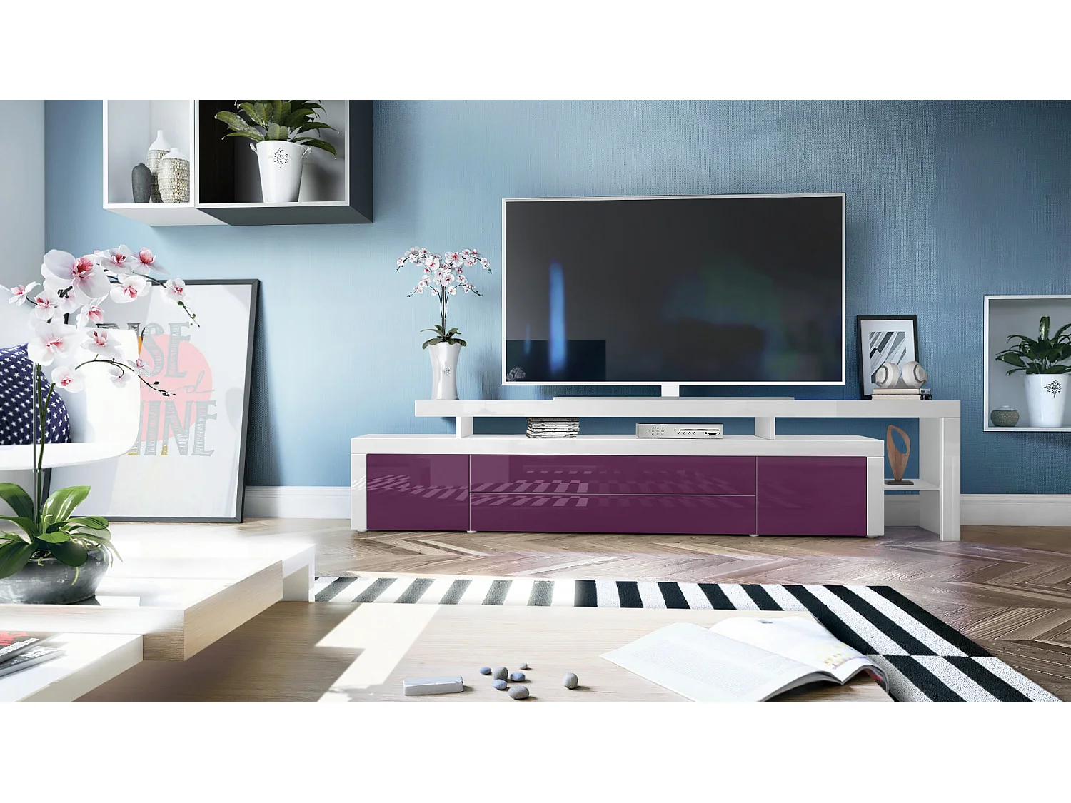 Meuble TV bas Leon, Corps en blanc mat / Façades en mûre haute brillance avec une bodure en blanc haute brillance (227 x 52 x 35 cm)