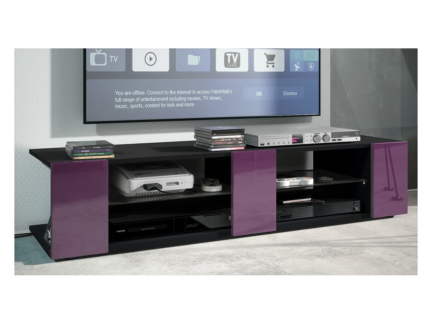 Buffet bas Movie V2, Meuble TV avec 6 compartiments ouverts et placages décoratifs, Noir mat/Mûre haute brillance (134 x 29 x 39 cm)