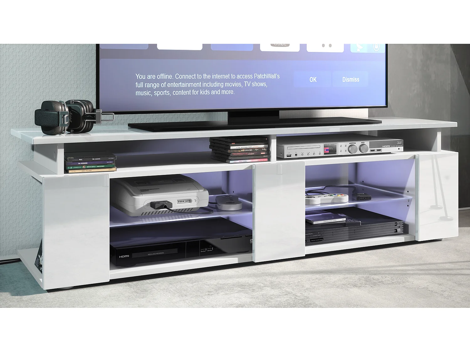 TV Board Movie V2 Game On Lowboard 138,5 x 39 x 39 cm éclairage LED inclus Blanc, caisson en blanc mat, façades en blanc haute brillance