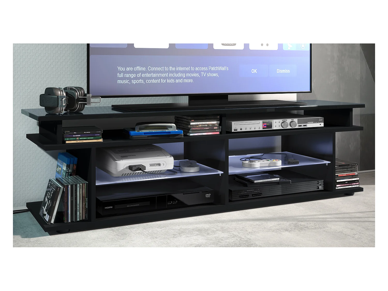 TV Board Movie V3 Game On 138,5 x 39 x 37,5 cm éclairage LED inclus Blanc, caisson en noir mat, élément supérieur en noir haute brillance