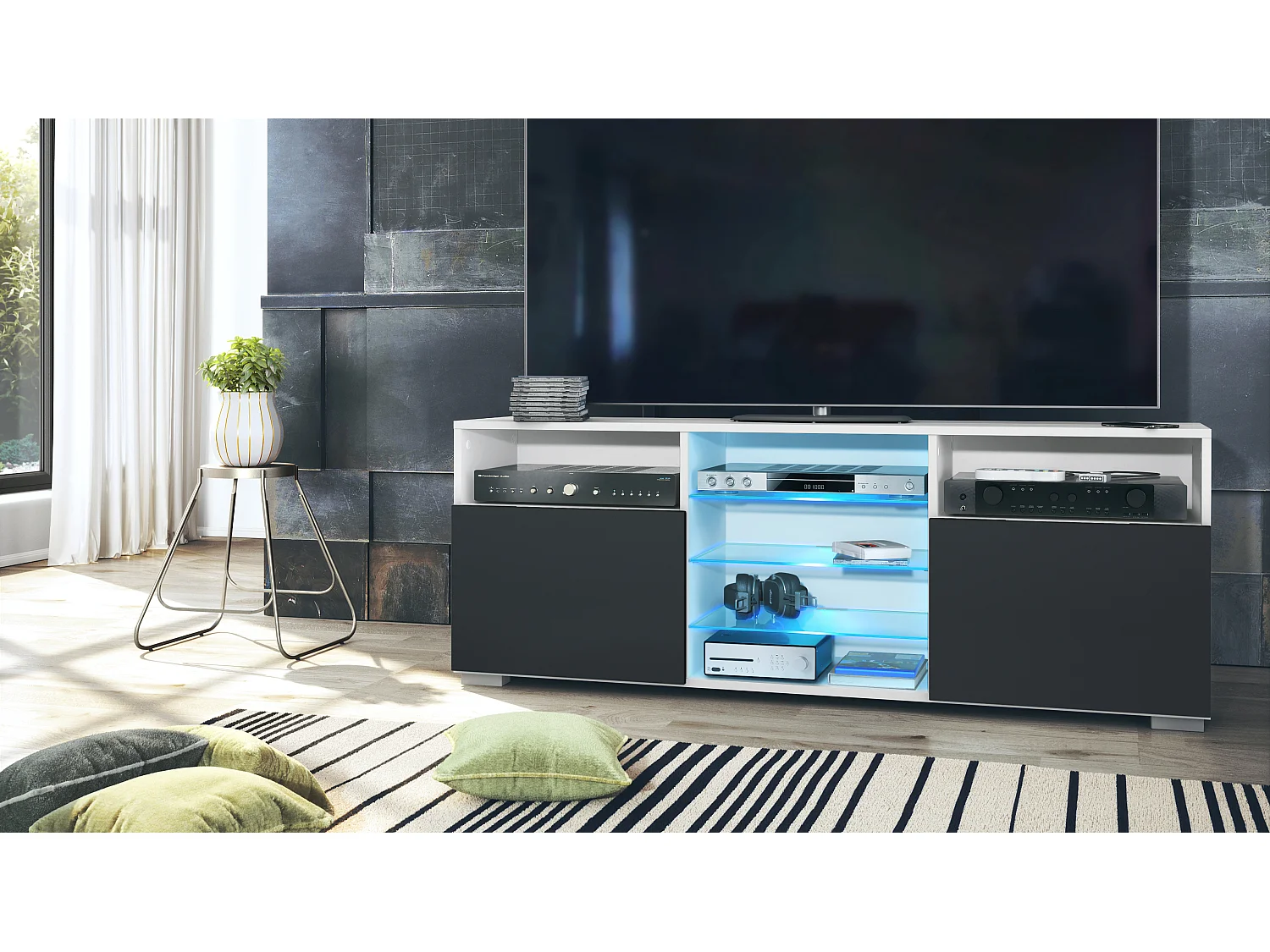 Meuble TV Granada, Lowboard avec 2 portes et 6 compartiments ouverts, corps blanc mat, façades en noir mat avec éclairage LED RVB (146 x 54 x 35 cm)