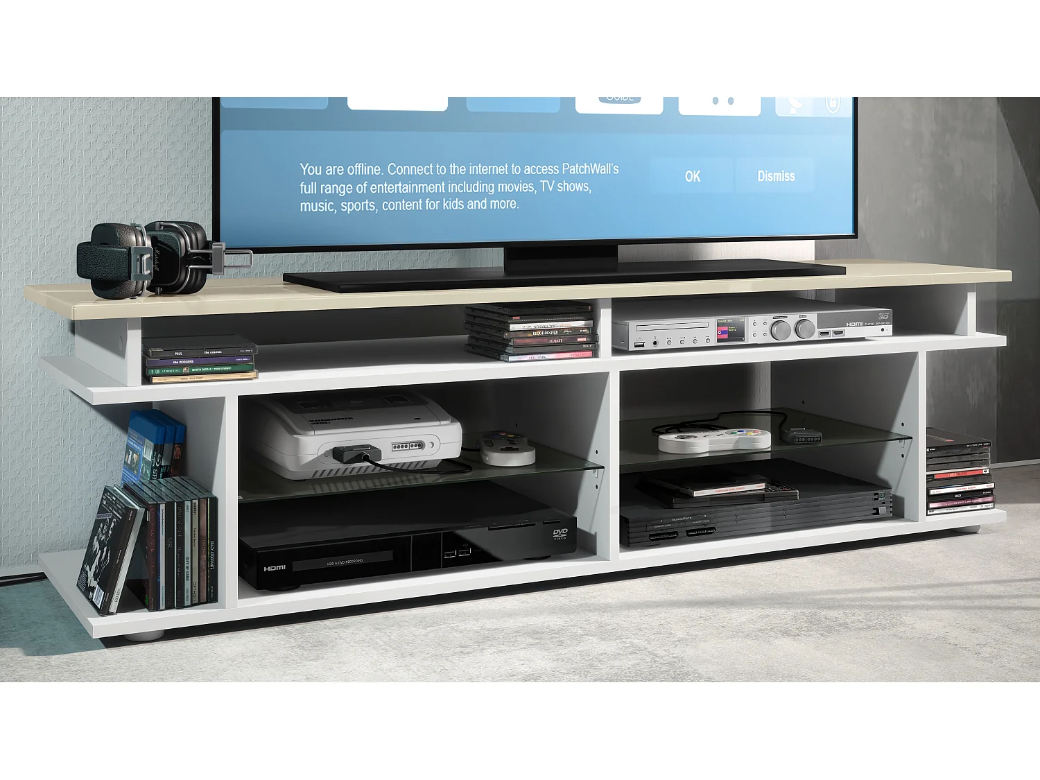 TV Board Movie V3 Game On 138,5 x 39 x 37,5 cm , caisson en blanc mat, élément supérieur en crème haute brillance