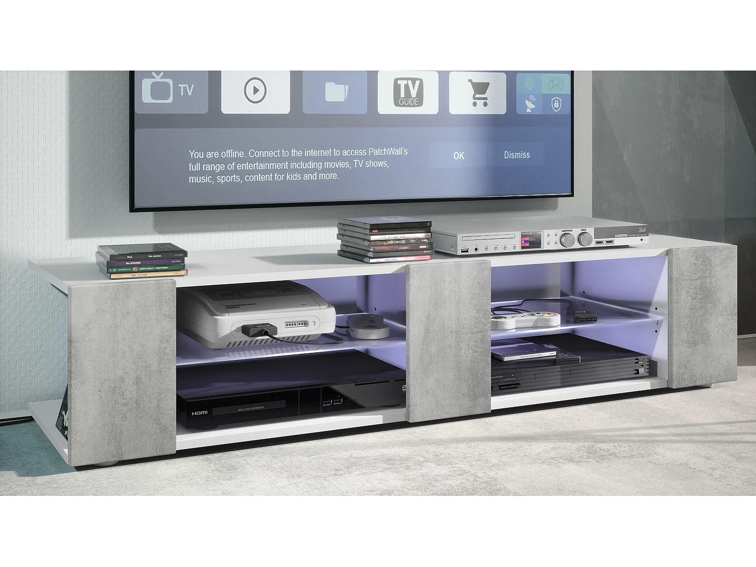 Buffet bas Movie V2, Meuble TV avec 6 compartiments ouverts et placages décoratifs, Blanc mat/Aspect Béton Oxyde, éclairage LED blanc inclus (134x29x39 cm)