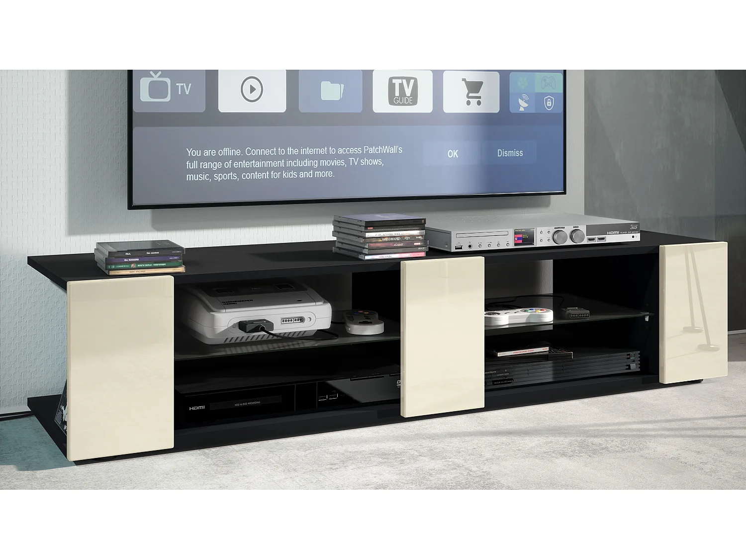 Buffet bas Movie V2, Meuble TV avec 6 compartiments ouverts et placages décoratifs, Noir mat/Crème haute brillance (134 x 29 x 39 cm)