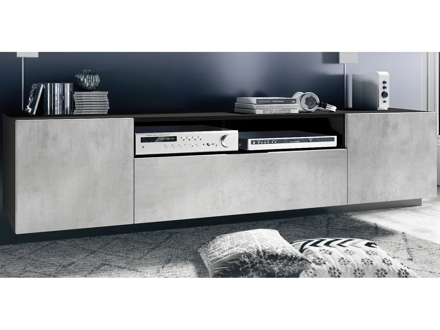 Buffet bas Mogan, Meuble TV avec 2 portes, 1 clapet et 1 compartiment ouvert, Noir mat/Gris sable haute brillance (181 x 39 x 35 cm)