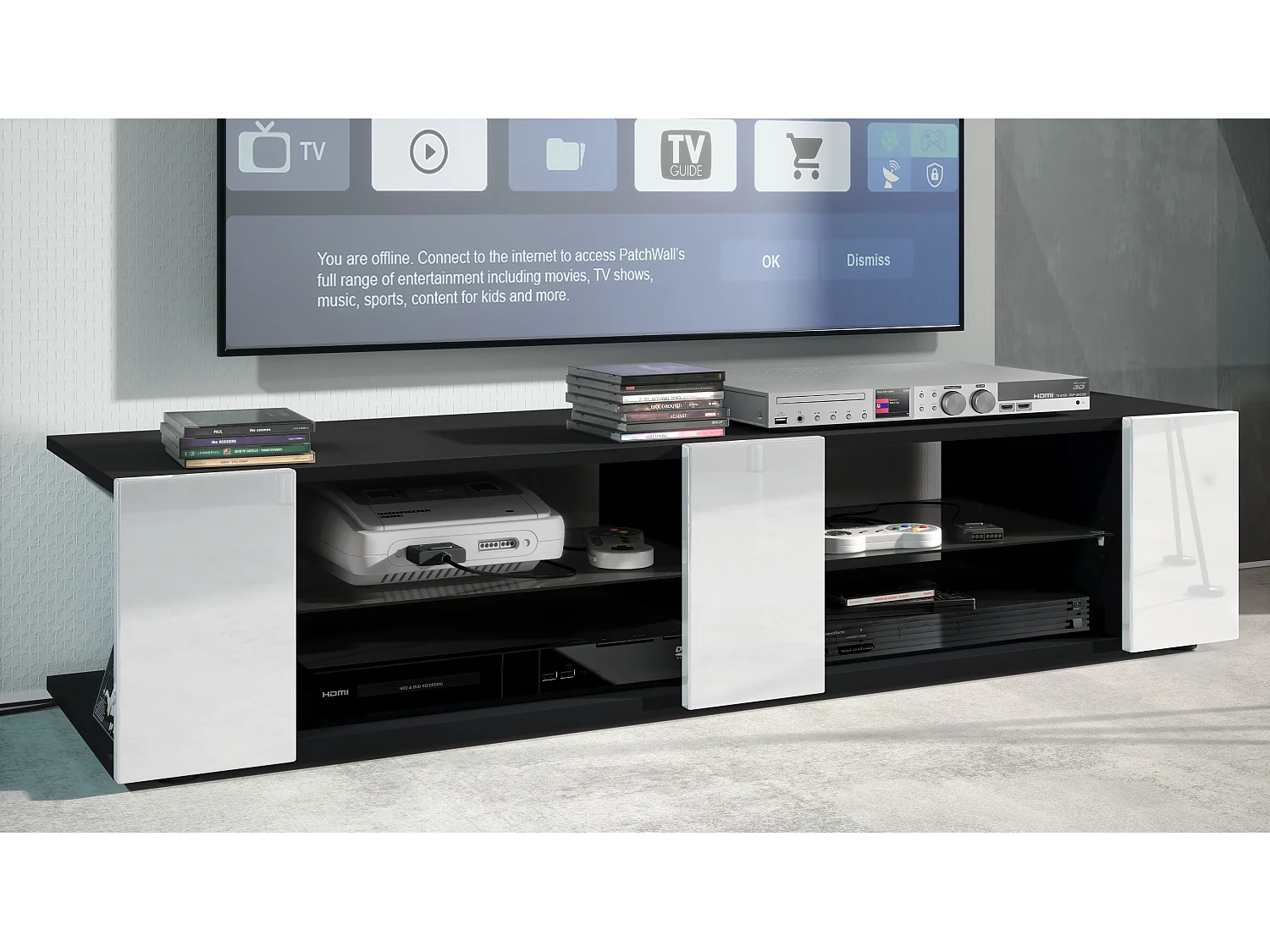 Buffet bas Movie V2, Meuble TV avec 6 compartiments ouverts et placages décoratifs, Noir mat/Blanc haute brillance (134 x 29 x 39 cm)