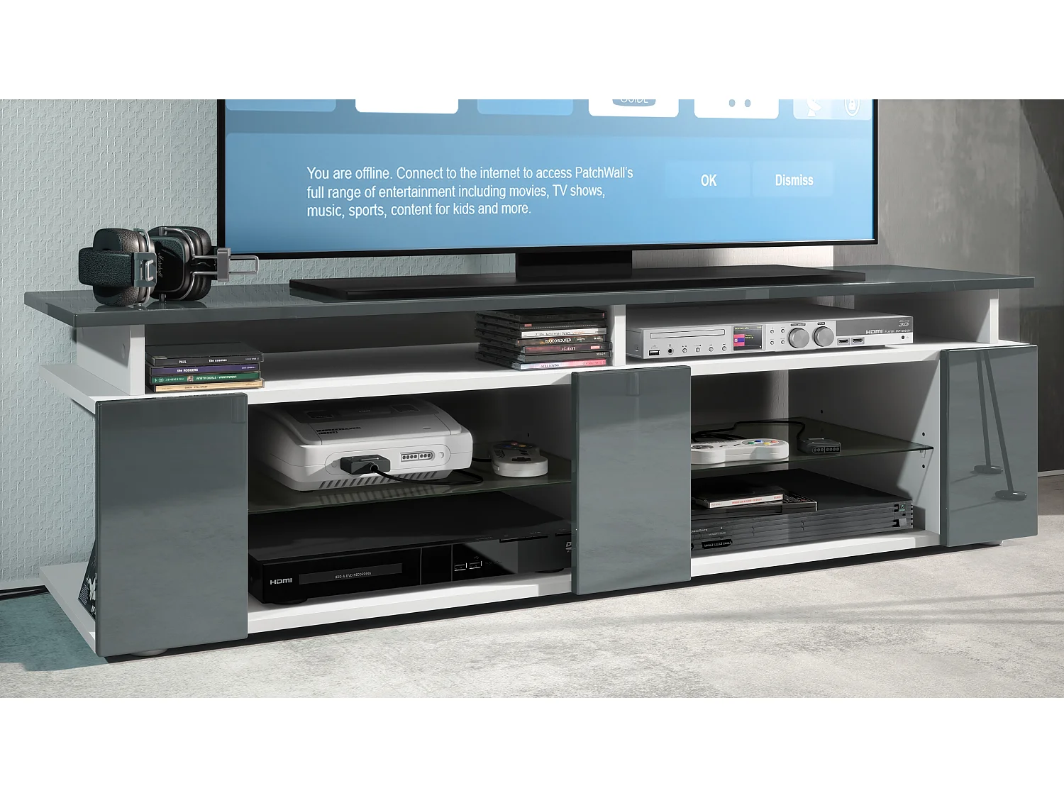 TV Board Movie V2 Game On Lowboard 138,5 x 39 x 39 cm , caisson en blanc mat, façades en gris haute brillance