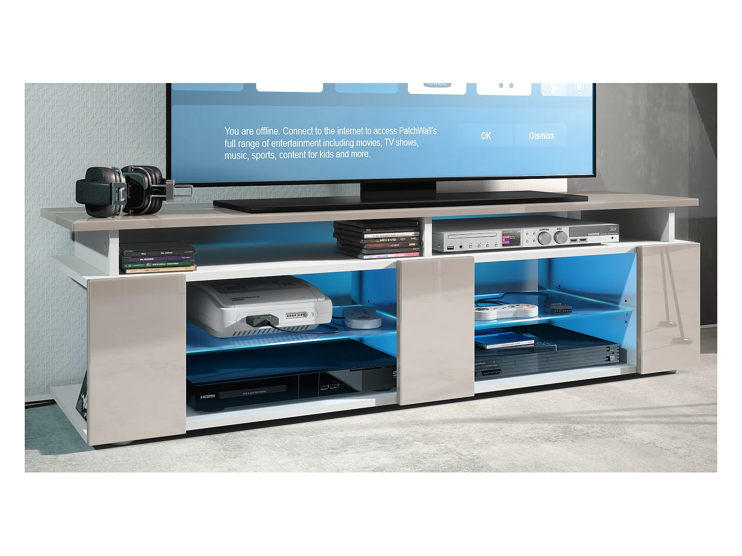 TV Board Movie V2 Game On Lowboard 138,5 x 39 x 39 cm , caisson en blanc mat, façades en gris sable haute brillance