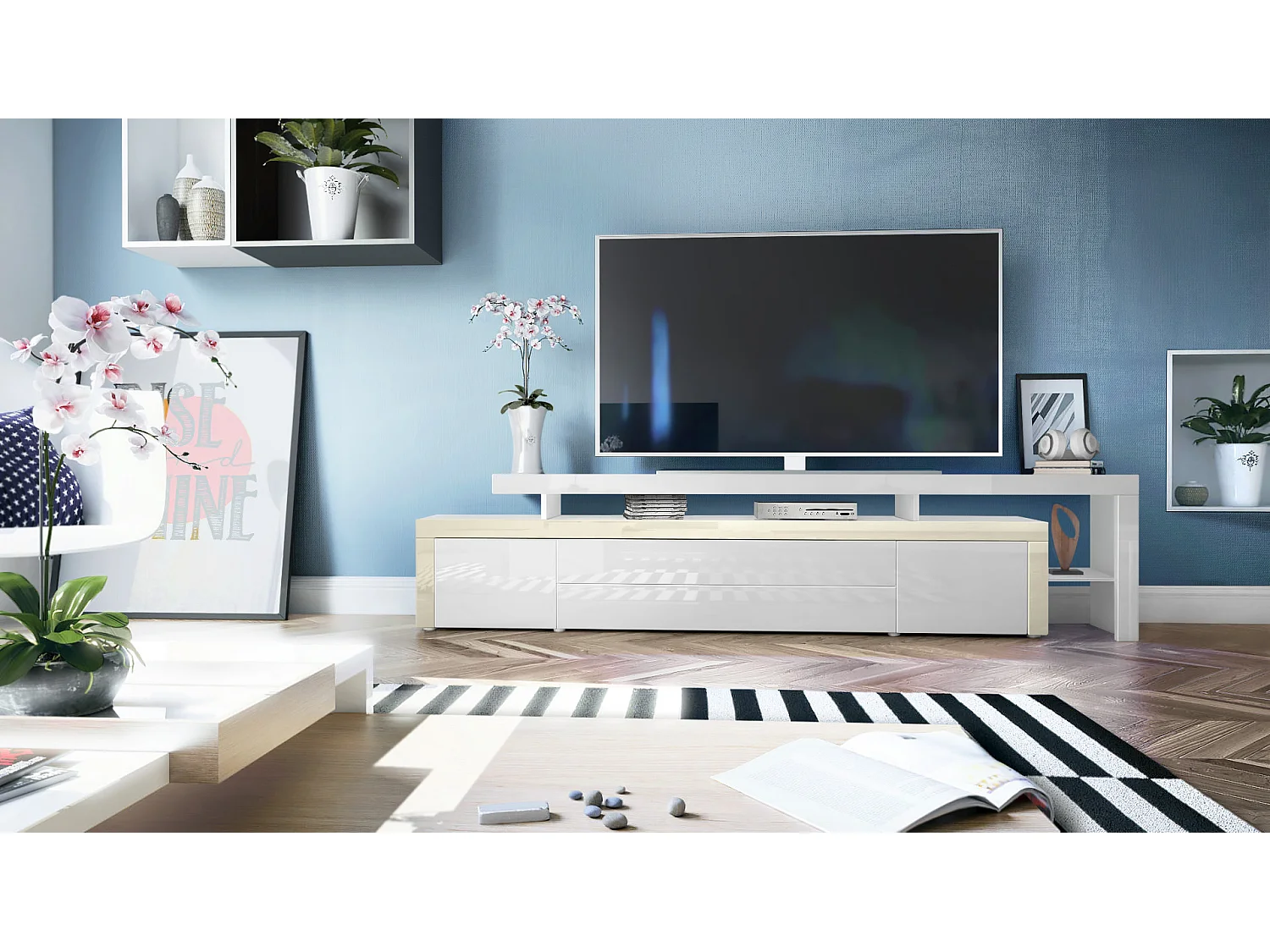 Meuble TV bas Leon, Corps en blanc mat / Façades en blanc haute brillance avec une bodure en crème haute brillance (227 x 52 x 35 cm)