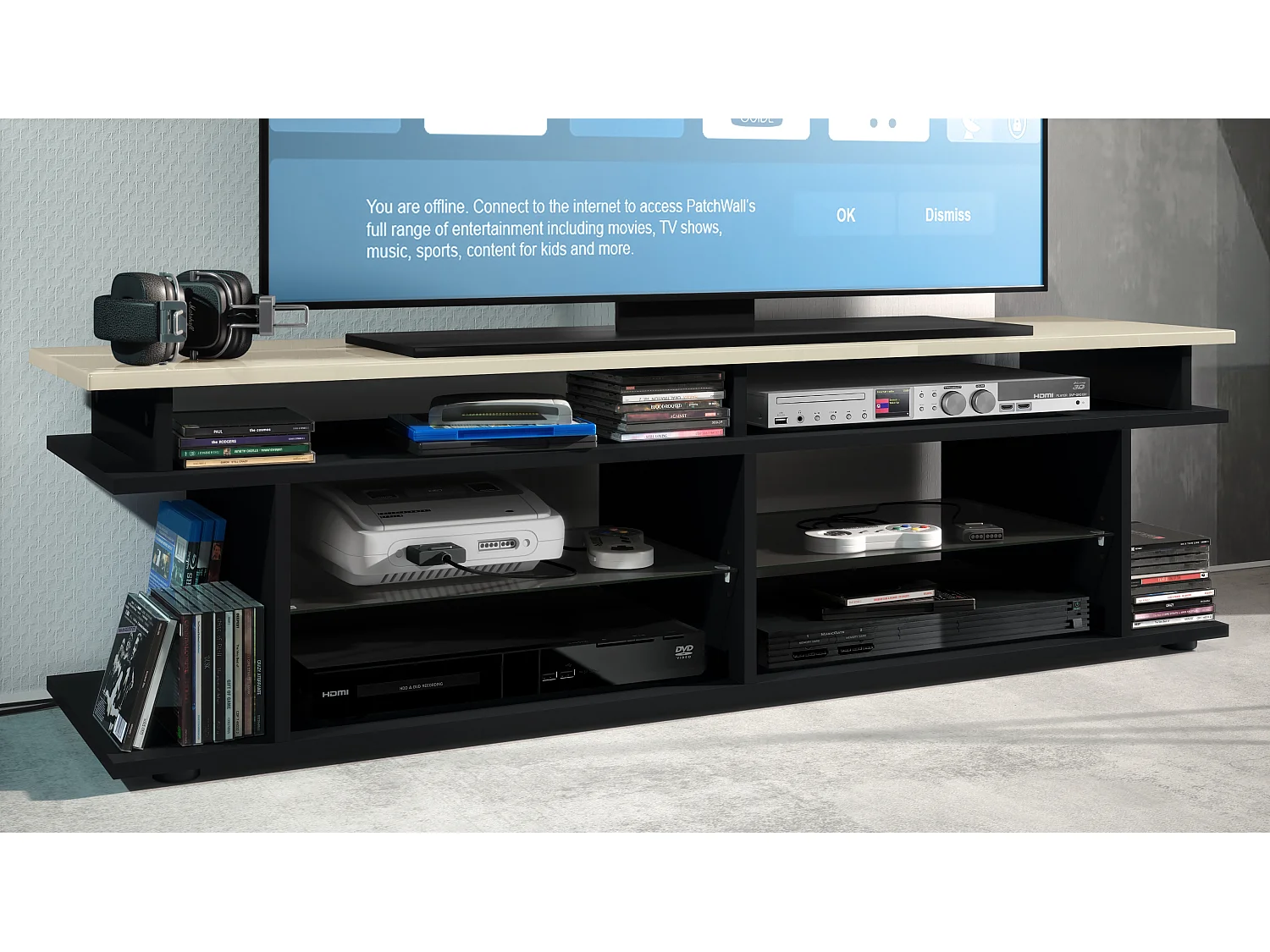 TV Board Movie V3 Game On 138,5 x 39 x 37,5 cm , caisson en noir mat, élément supérieur en crème haute brillance