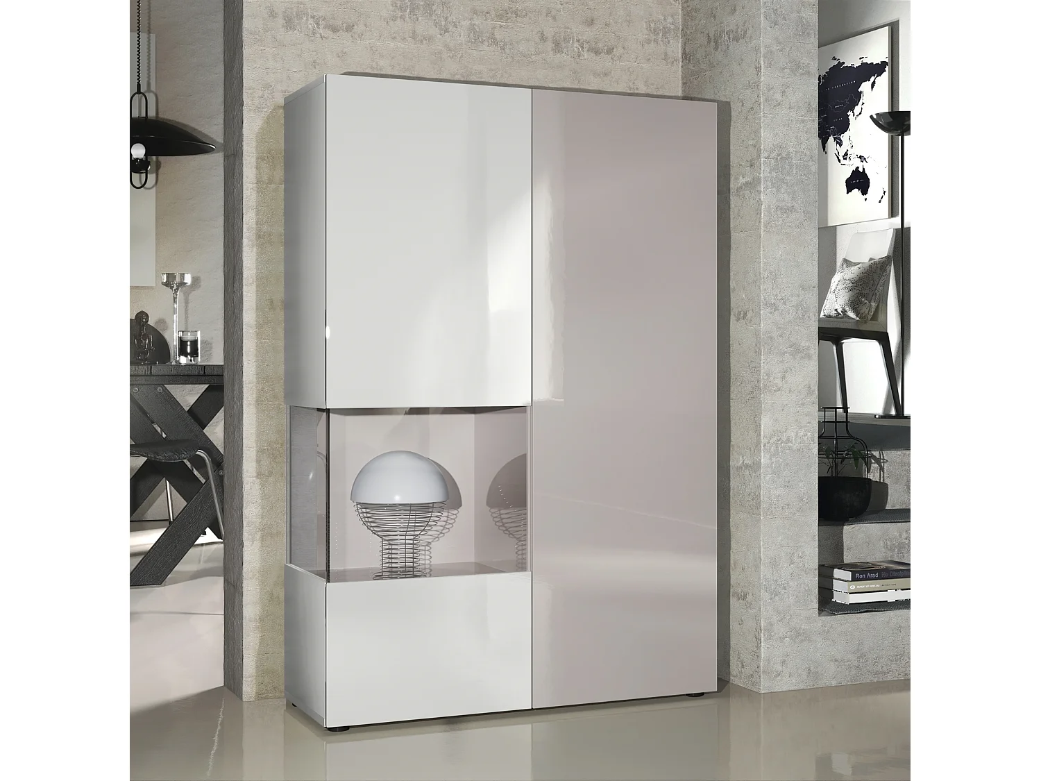 Armadio espositivo alto Morena, struttura in bianco opaco / anta destra e inserto in grigio sabbia lucido