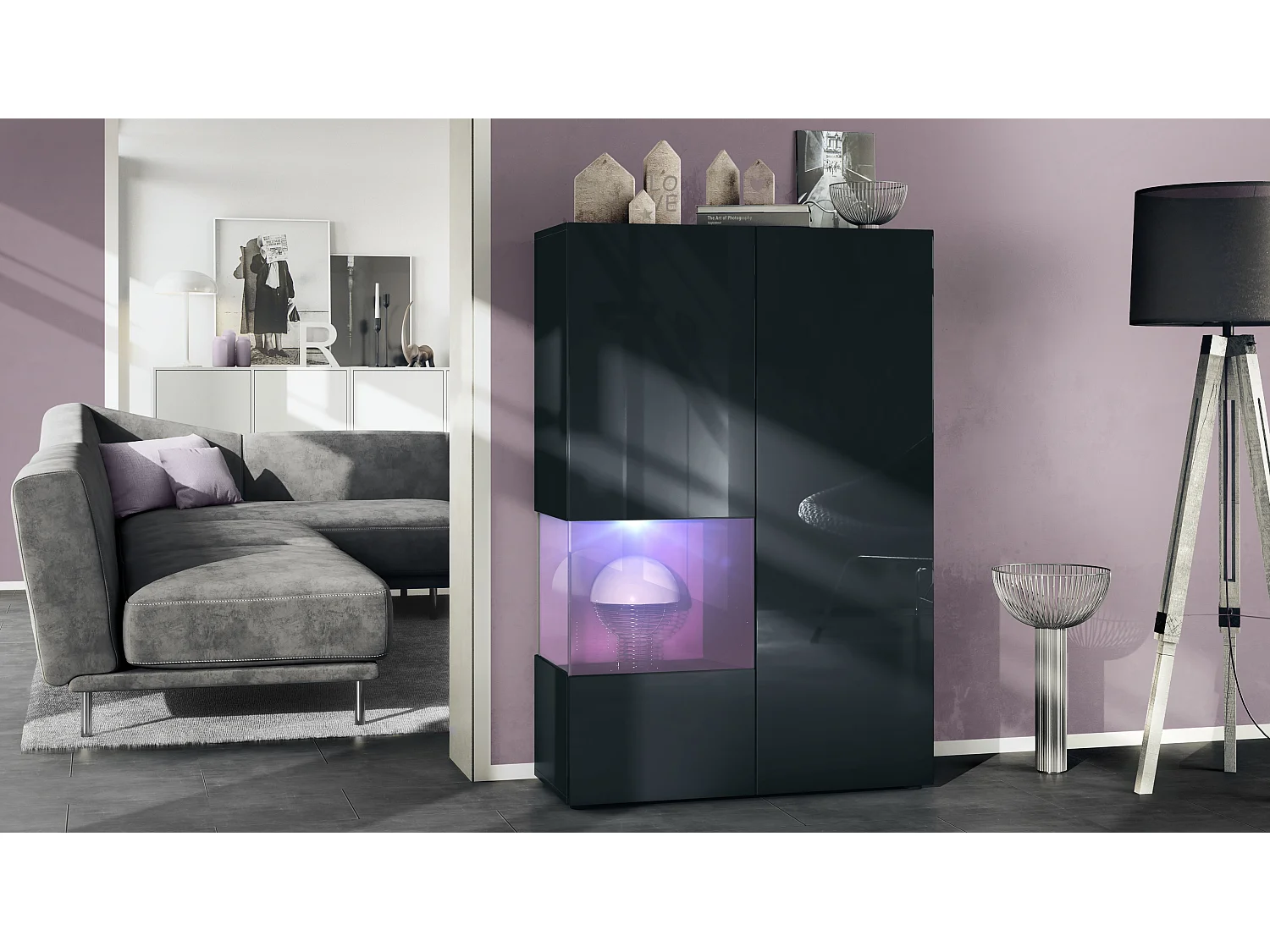 Vitrine Morena V2, vitrine sur pied avec 2 portes et insert en verre, corps noir mat, façades noir brillant, Cube mûre brillant avec éclairage LED blanc