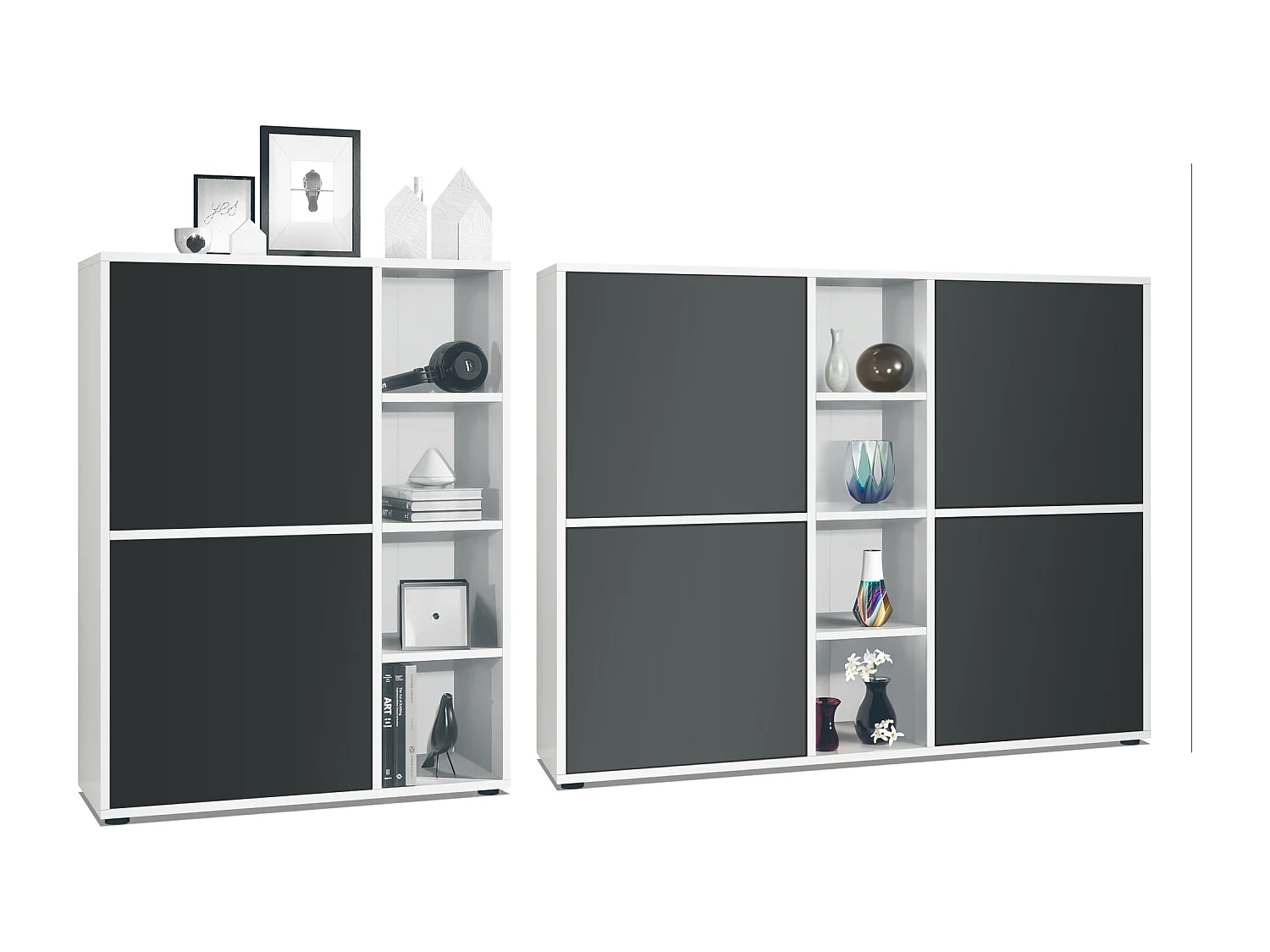 Ensemble pour salon Miami, composé de deux buffets hauts avec un total de 6 portes et 8 compartiments, corps en blanc mat, façades en noir mat.