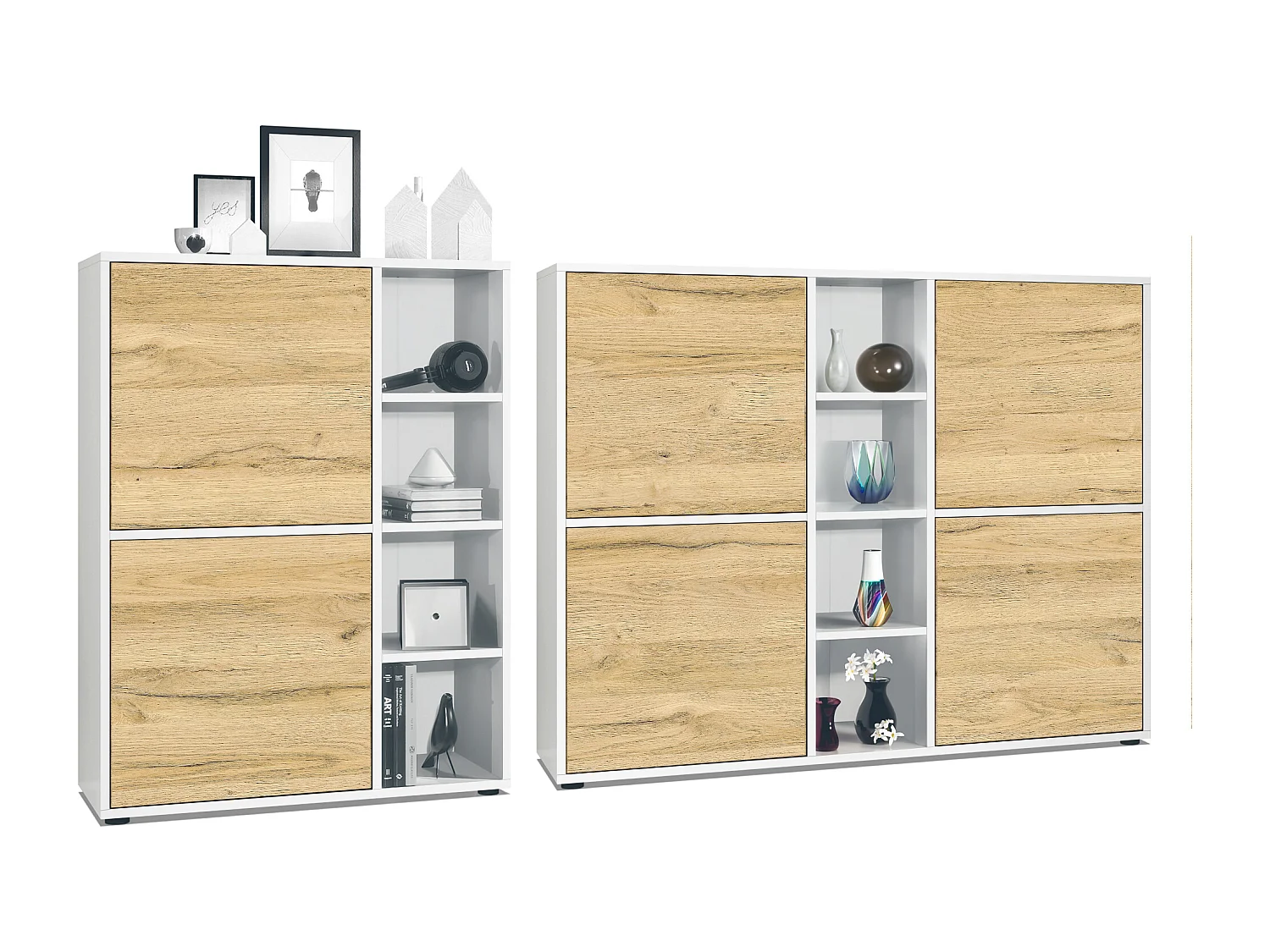 Ensemble pour salon Miami, composé de deux buffets hauts avec un total de 6 portes et 8 compartiments, corps en blanc mat, façades en chêne nature.