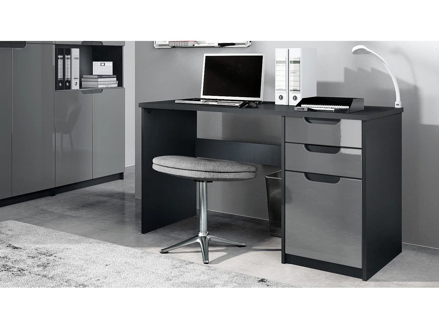 Logan Desk, scrivania per ufficio con 2 cassetti e 1 anta, nero opaco/grigio lucido (129 x 76 x 60 cm)