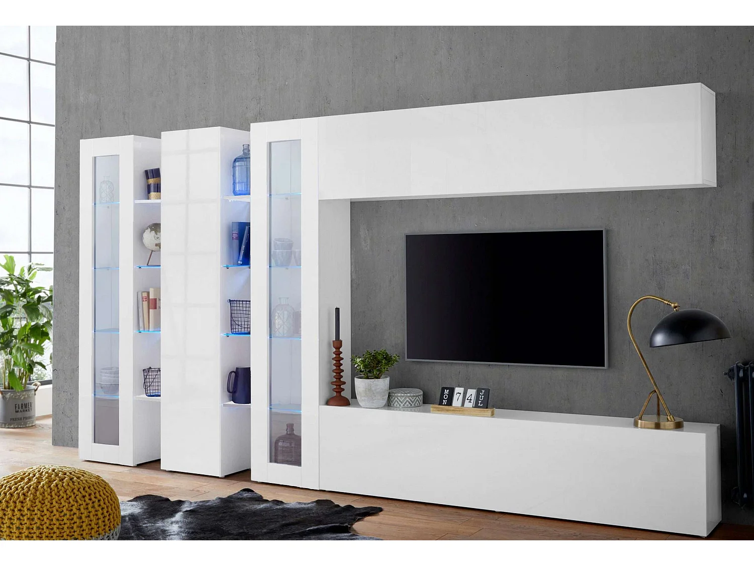 Wohnwand mit 2 Vitrinen, TV-Schrank, Hängeschrank Joy Mir